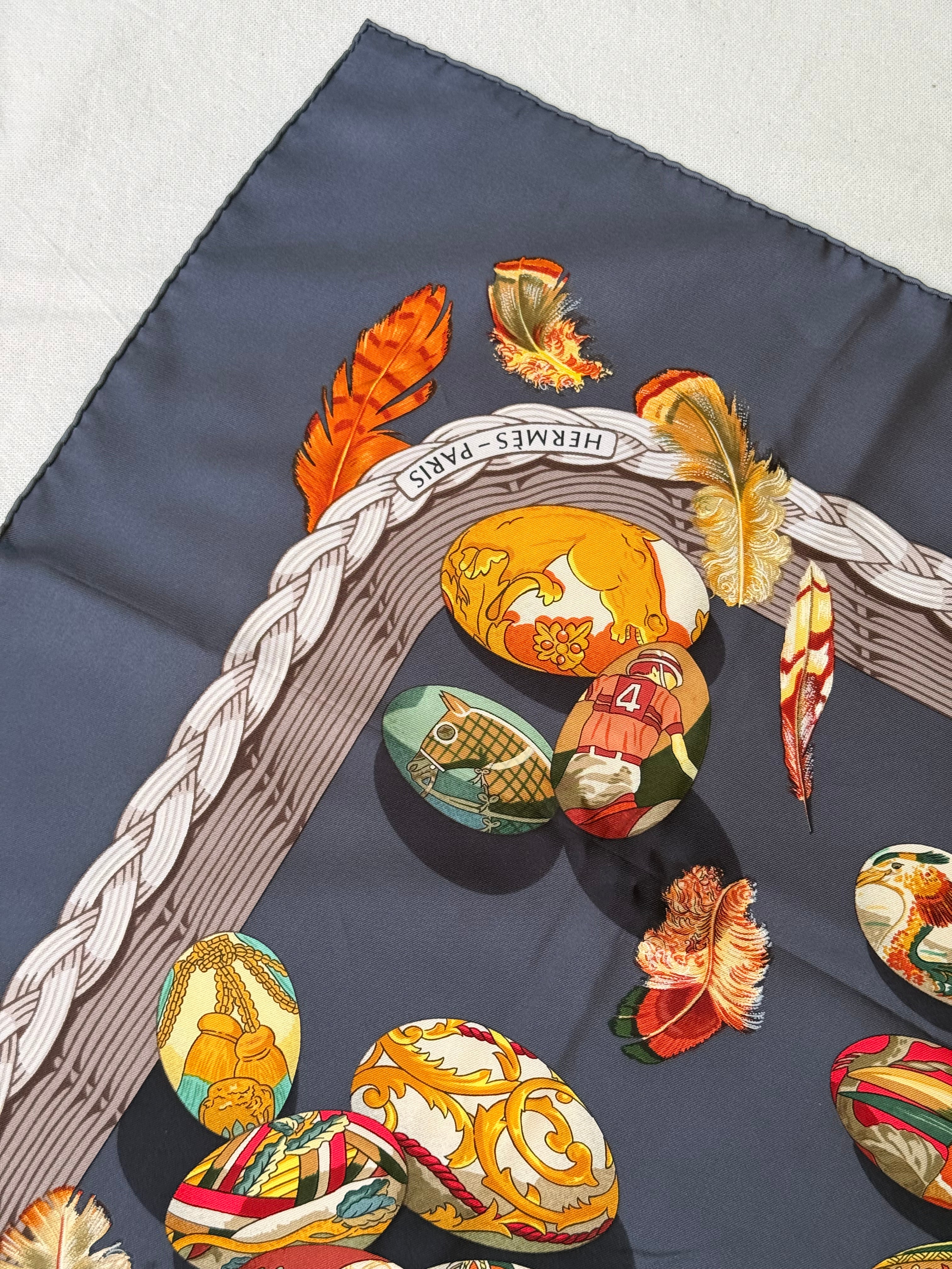 Foulard Hermès – Modèle Couvée d'Hermès