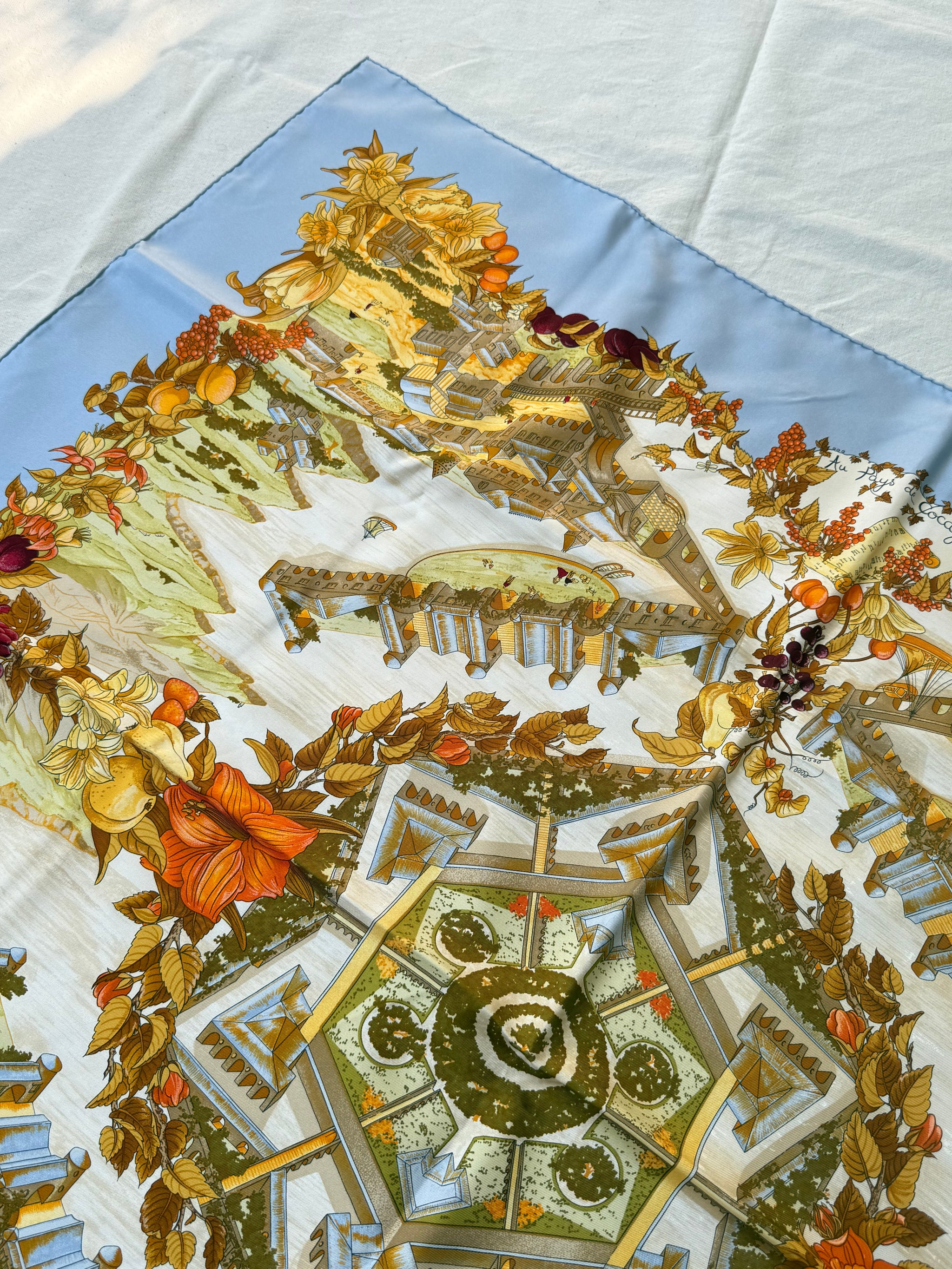 Foulard Hermès – Modèle Au pays de Cocagne
