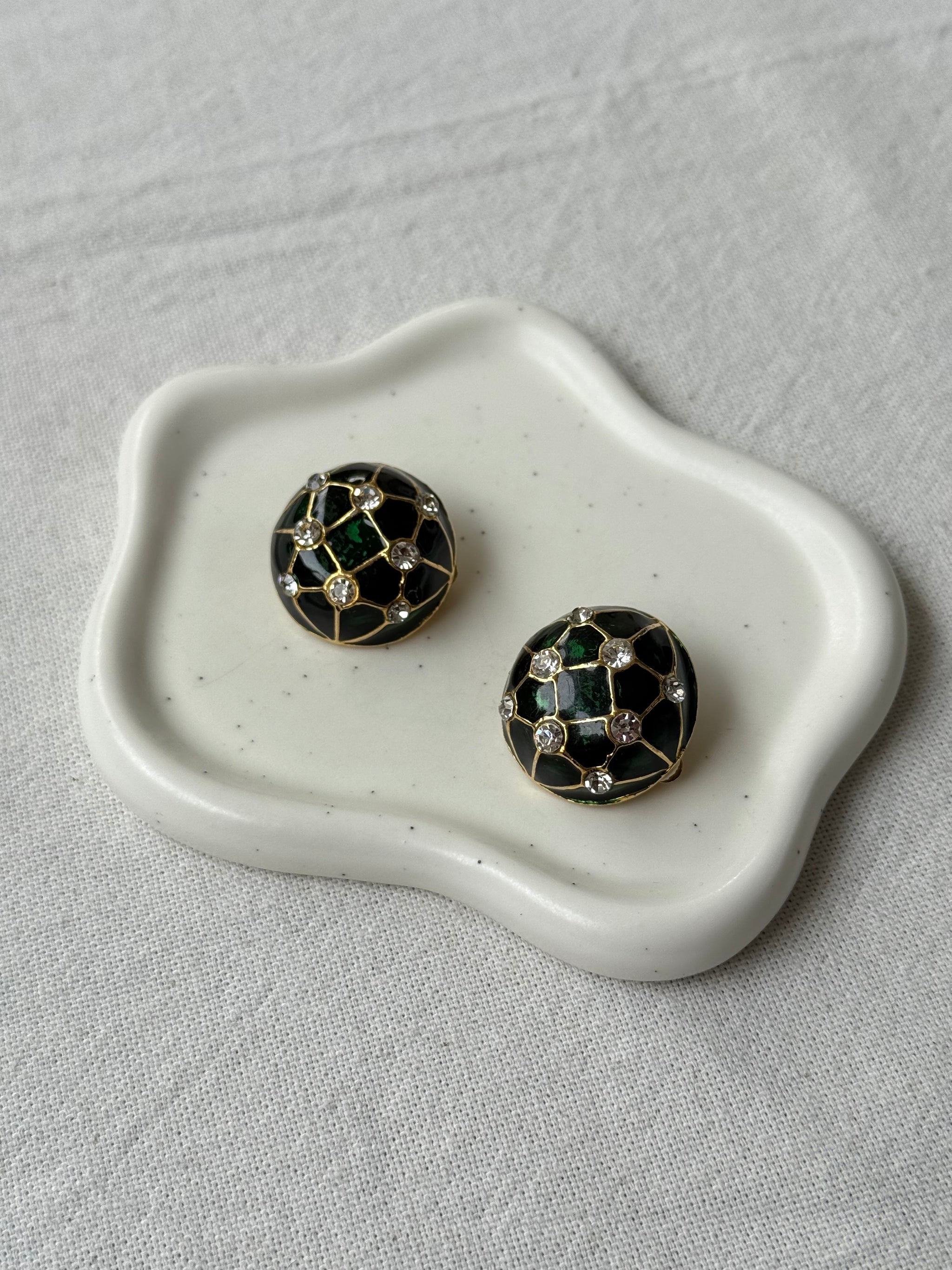 Boucles d’oreilles vintage - Émail vert et strass