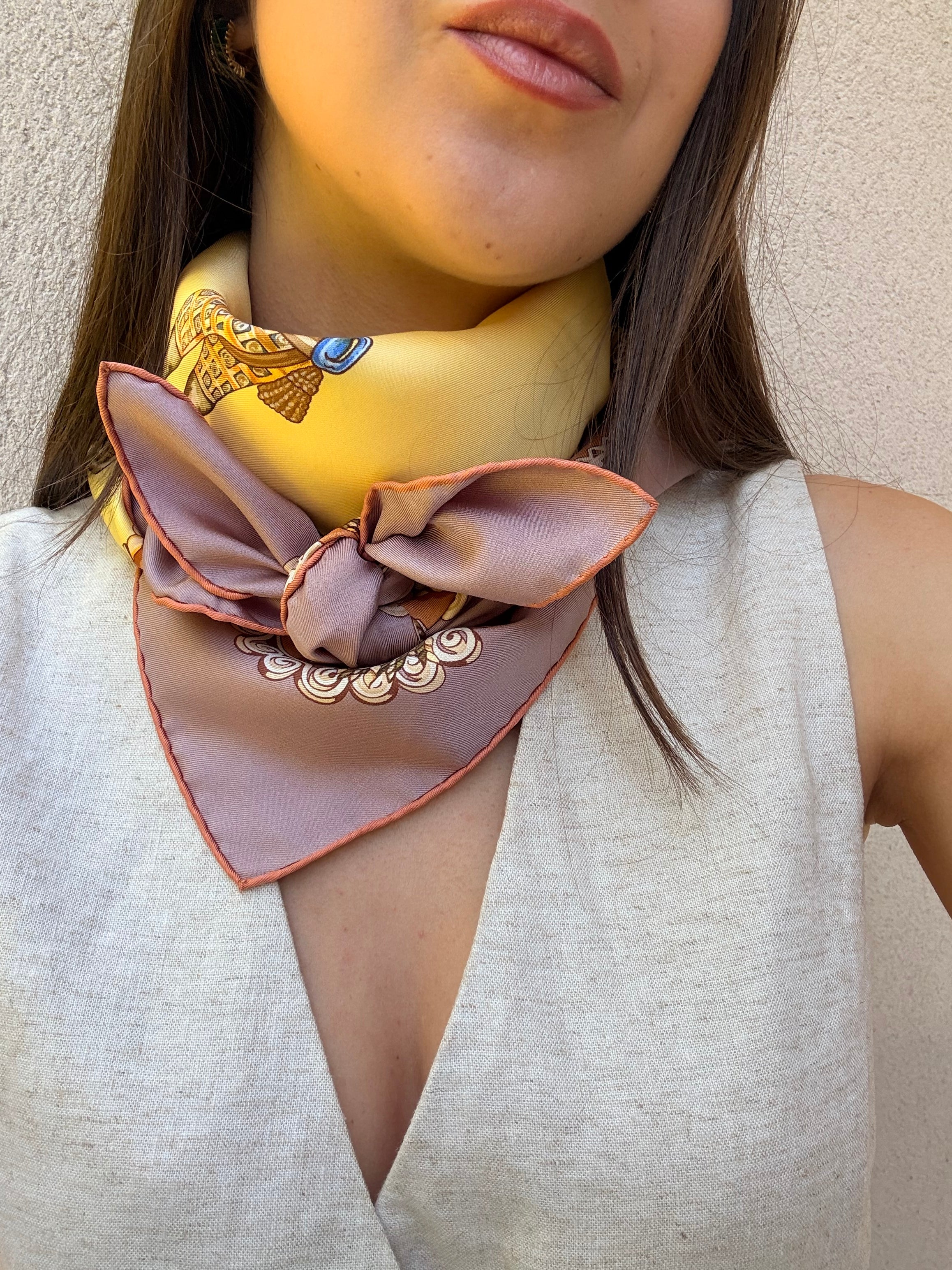 Foulard Hermès – Modèle Paperoles