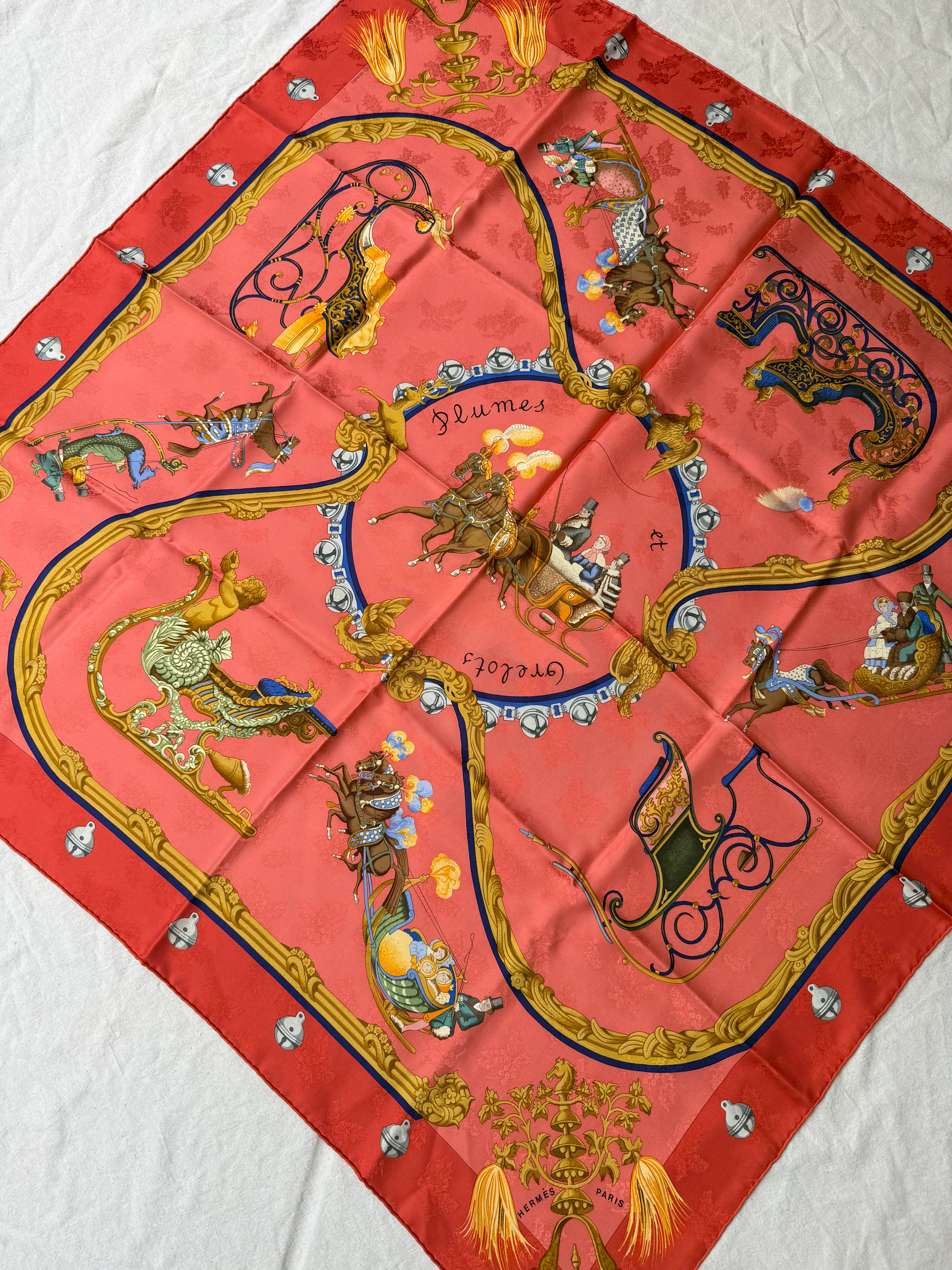 Foulard Hermès – Modèle Plumes et Grelots