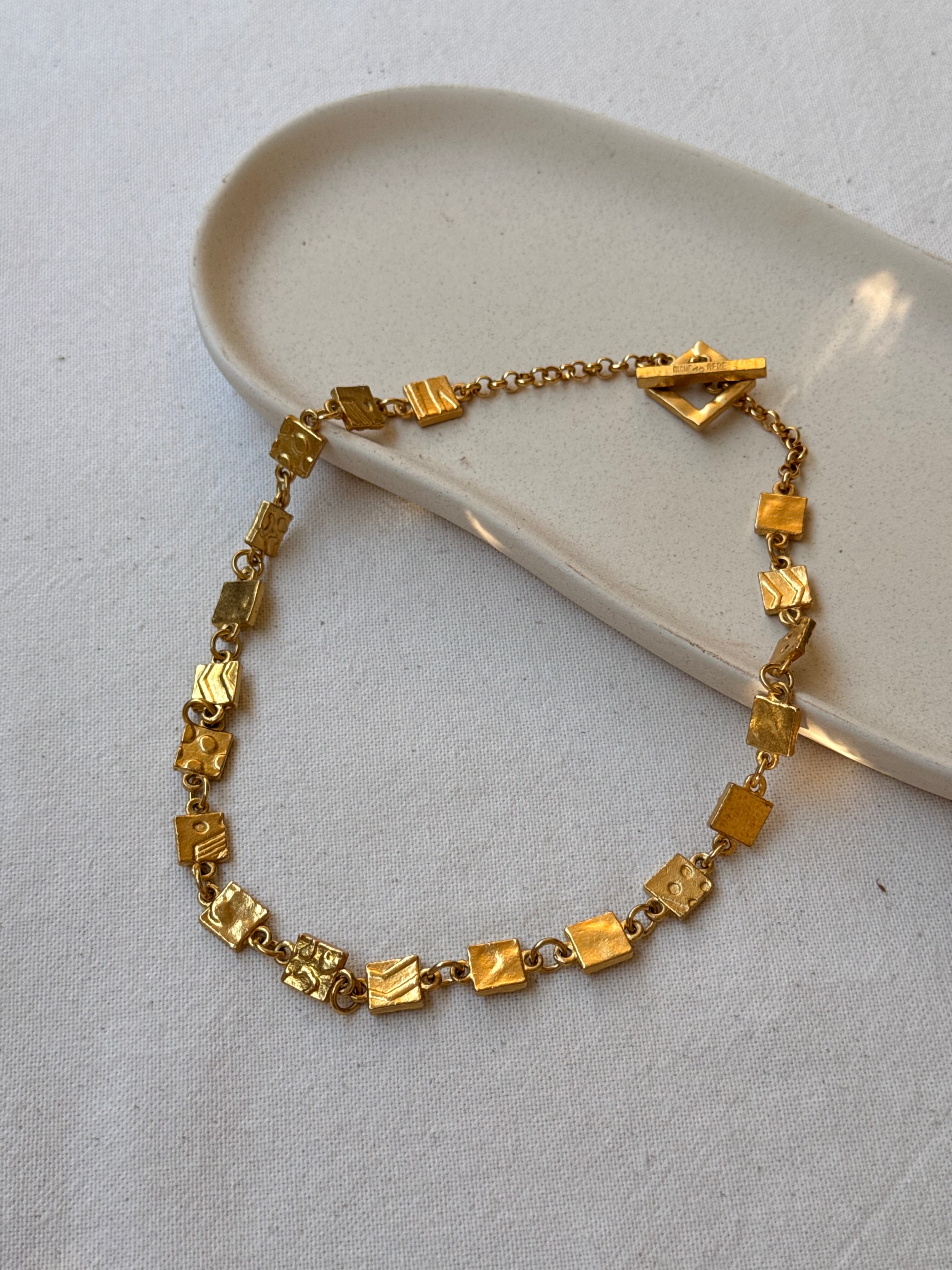 Collier Biche de Berre vintage - Maille géométrique dorée