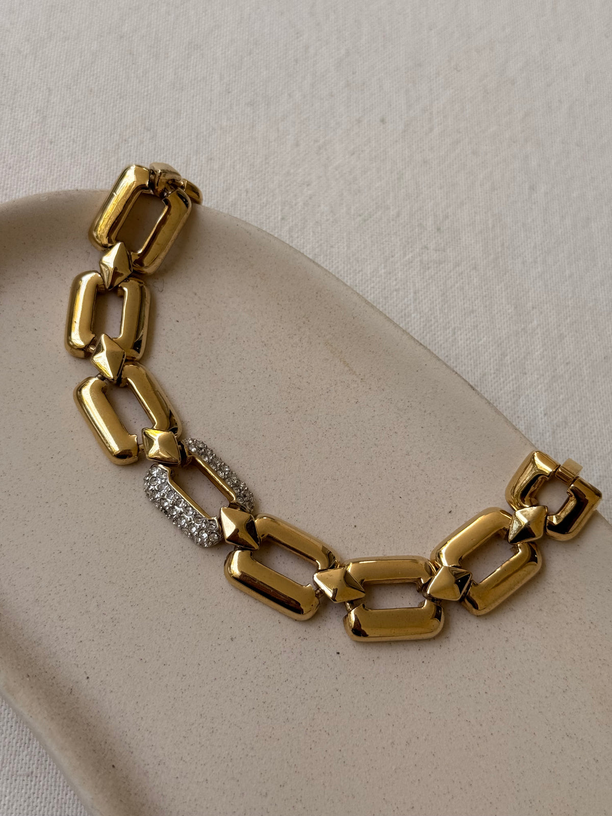 Bracelet vintage - Maillons dorés et strass