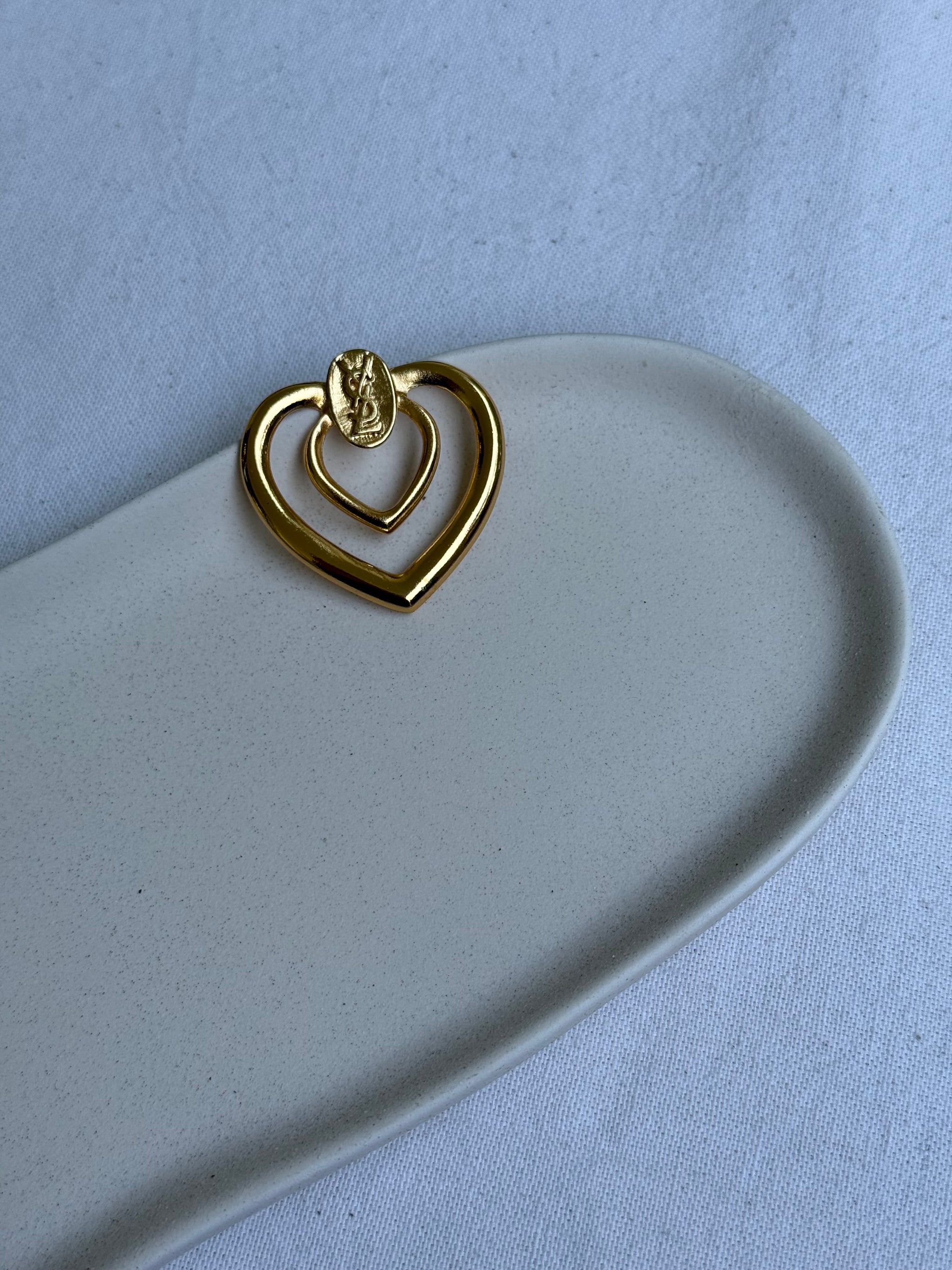 Vintage YSL scarf ring - Golden double hearts