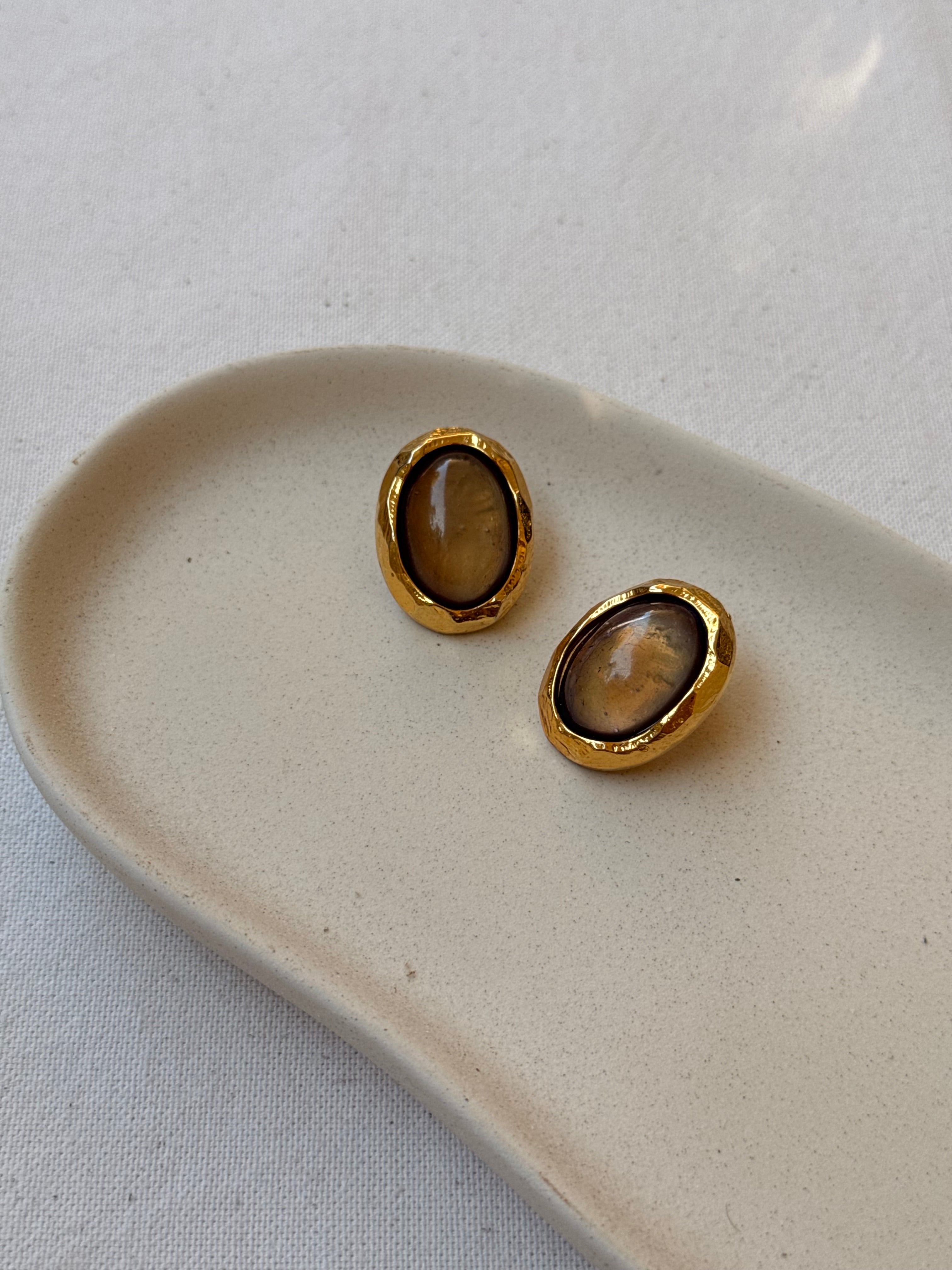 Boucles d’oreilles Édouard Rambaud vintage - Cabochon ovale irisé