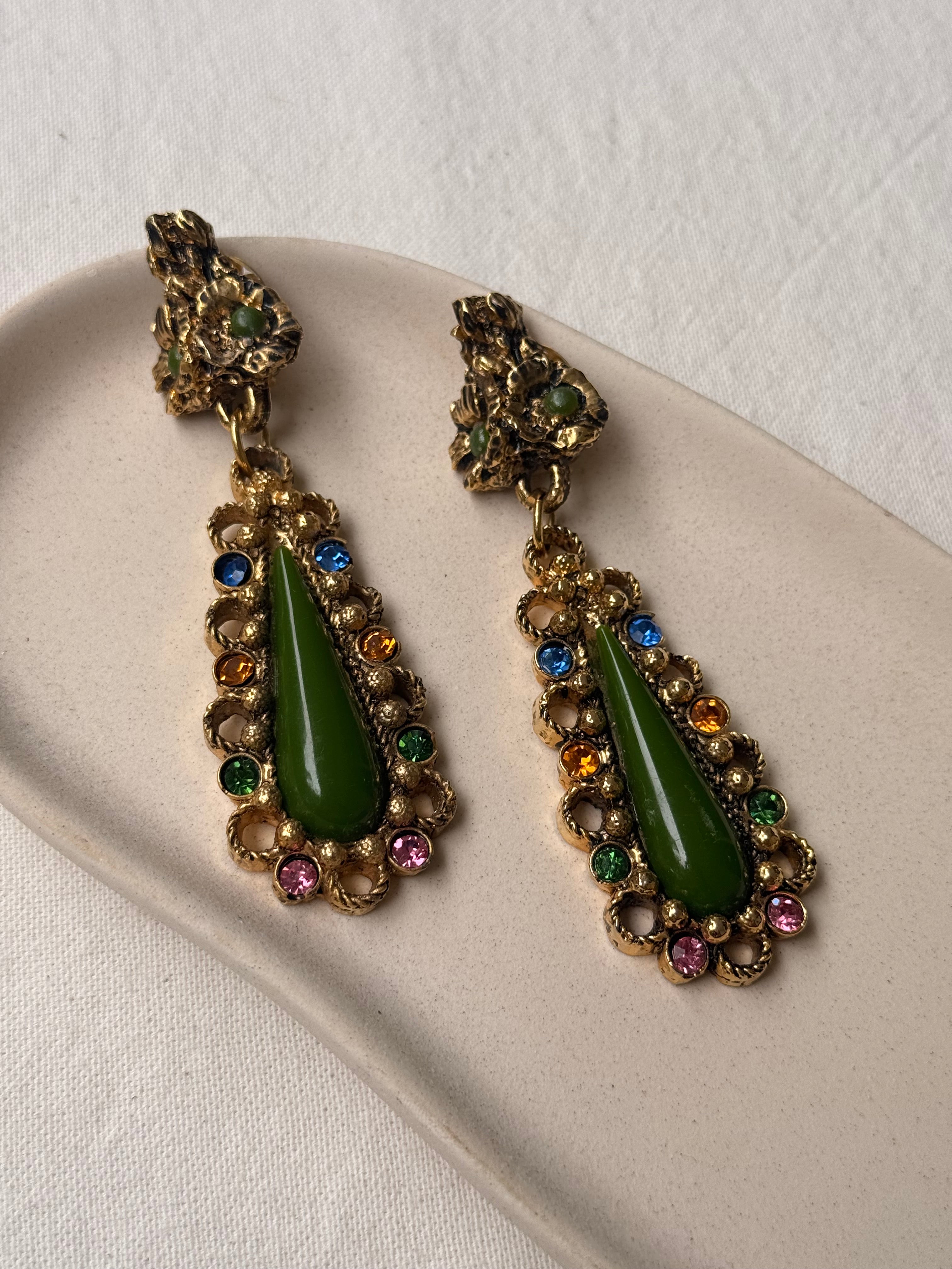 Boucles d’oreilles vintage - Pendantes gouttes vertes et cristaux multicolores