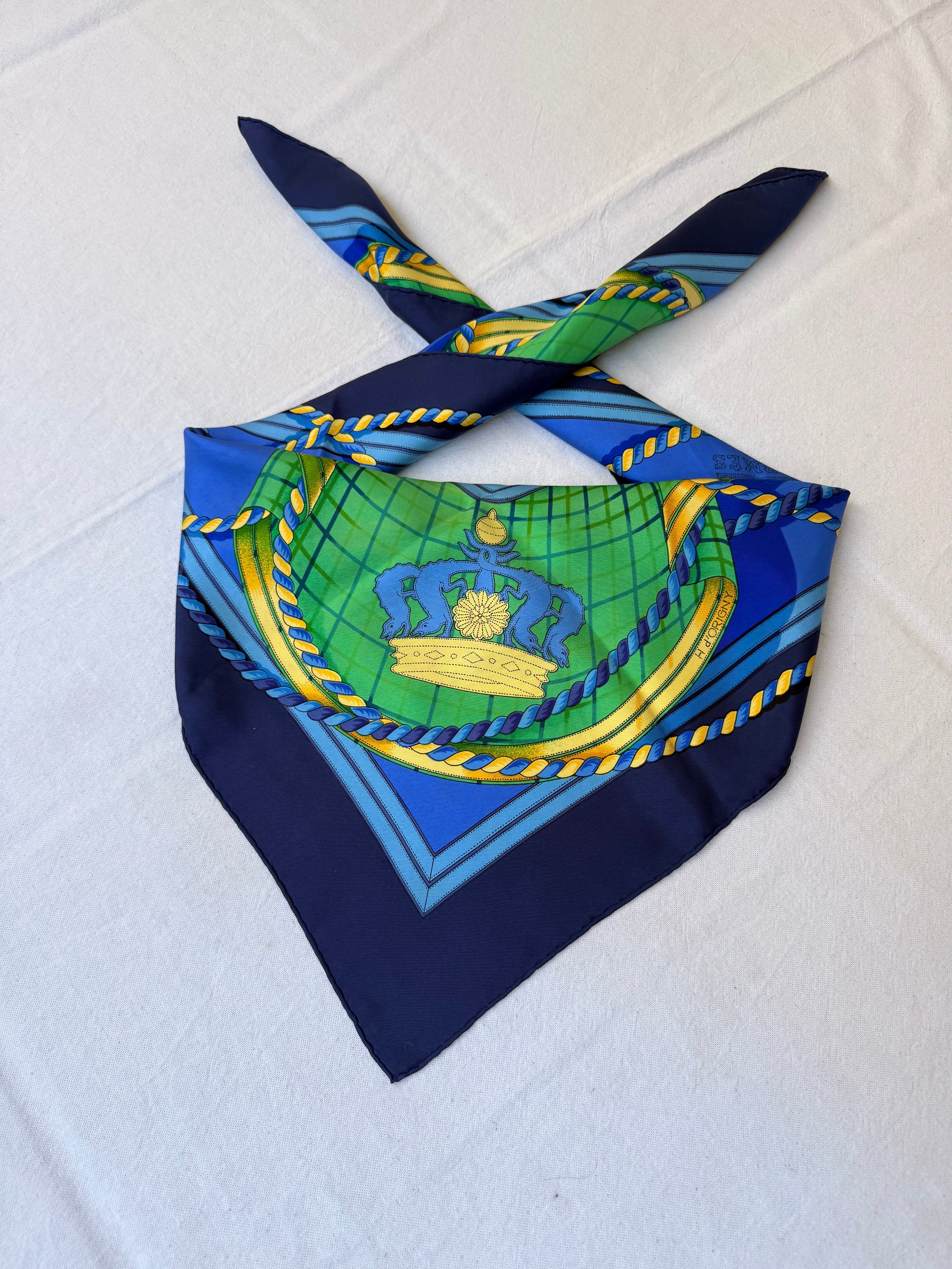 Foulard Hermès – Modèle Grande Tenue