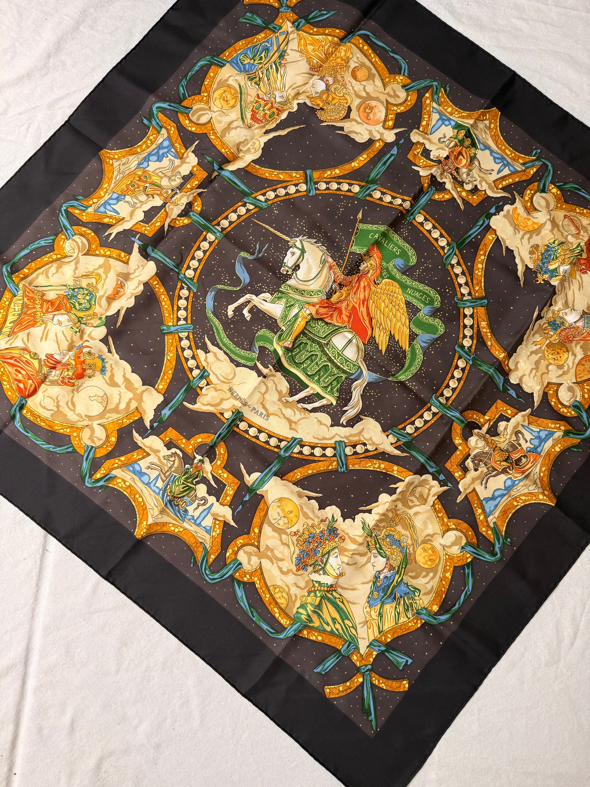 Foulard Hermès – Cavaliers des nuages