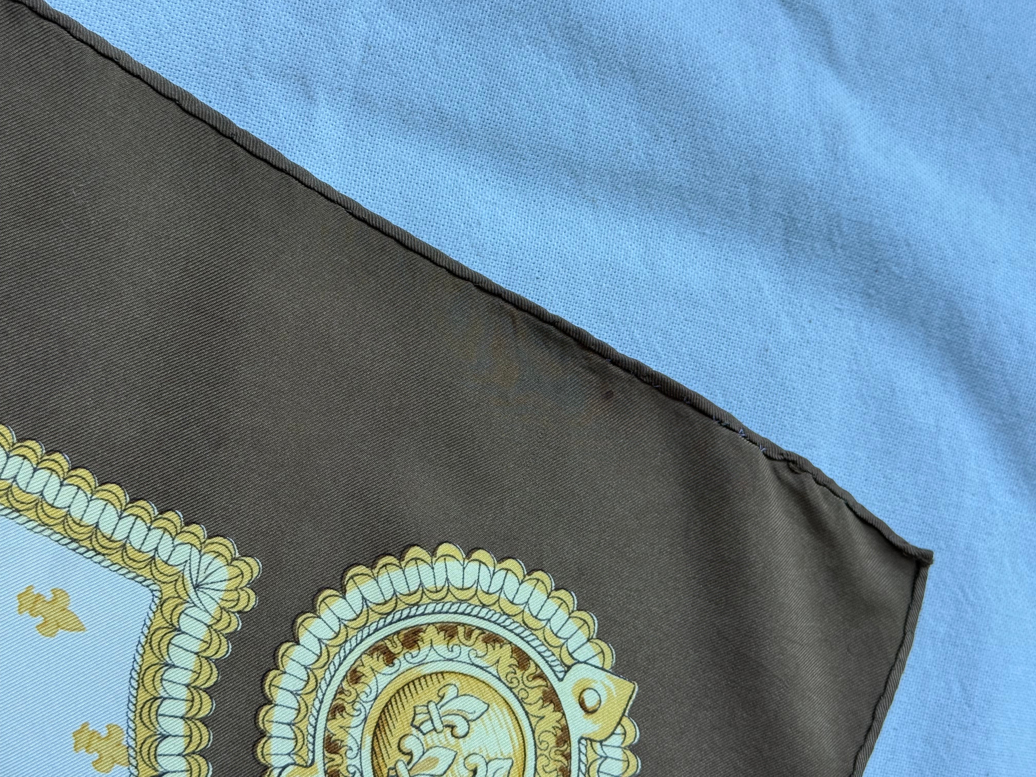 Foulard Hermès – Modèle Selles à Housse