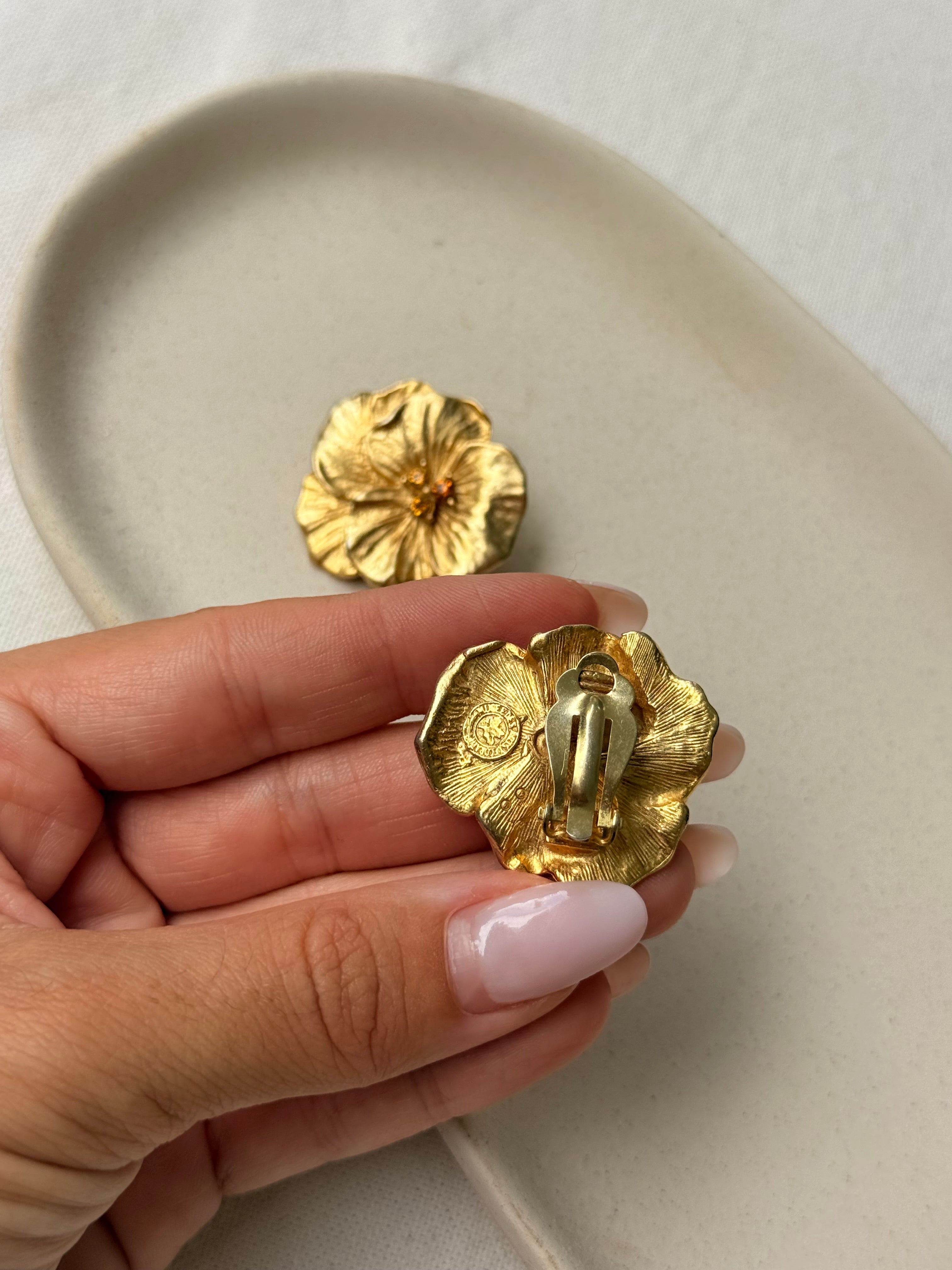 Boucles d’oreilles vintage - Fleurs dorées et strass ambrés