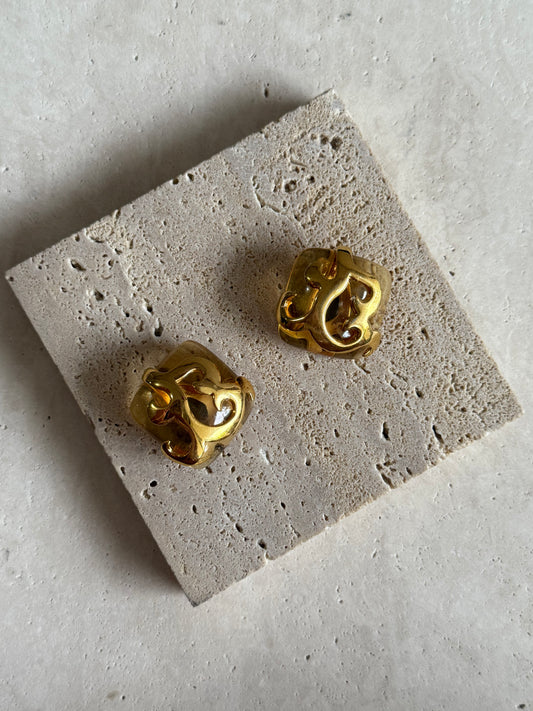 Boucles d’oreilles YSL vintage - Carrés résine et arabesques dorées