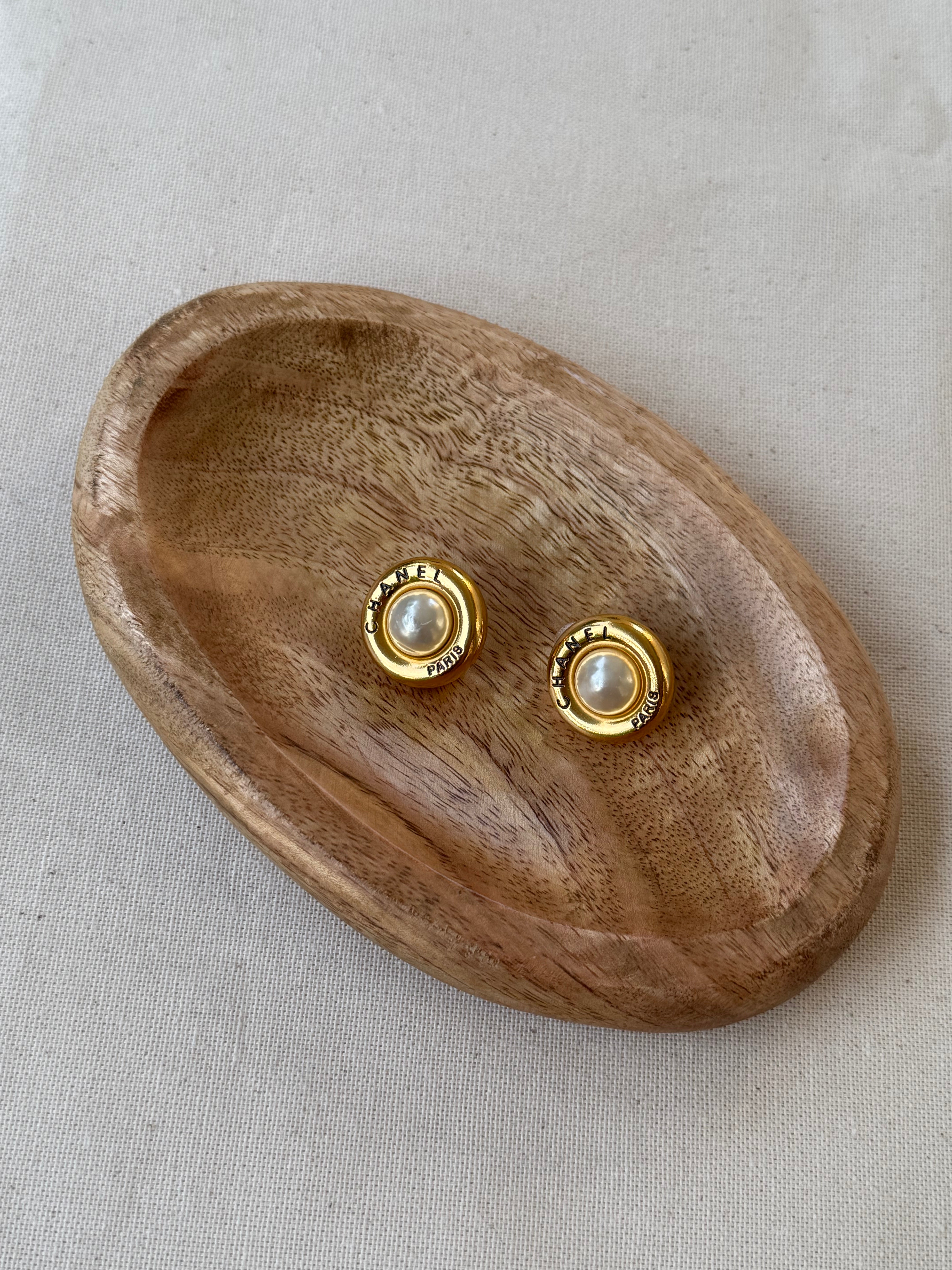 Boucles d’oreilles Chanel vintage - Rondes et perles fantaisies