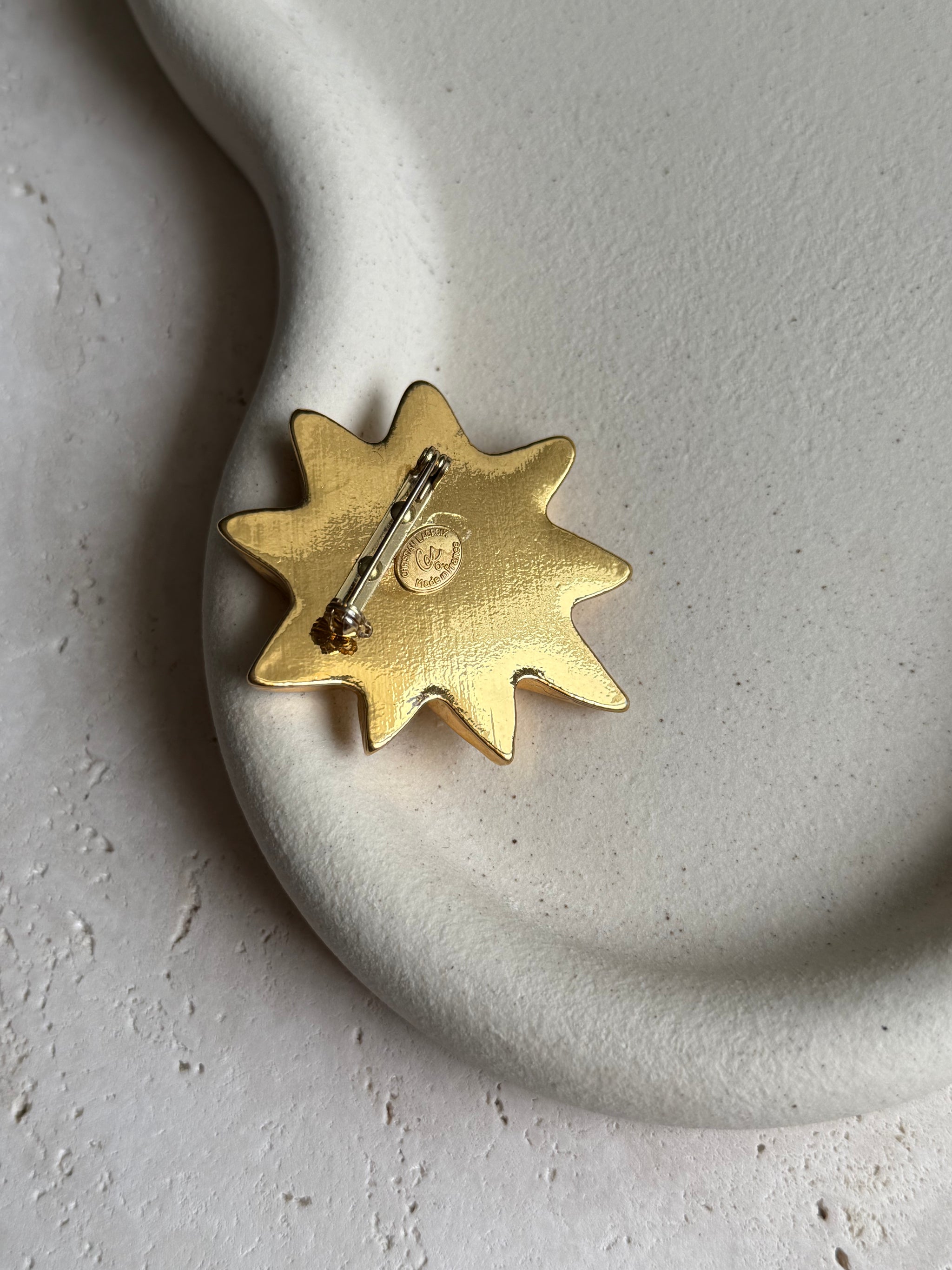 Broche Christian Lacroix vintage - Soleil doré