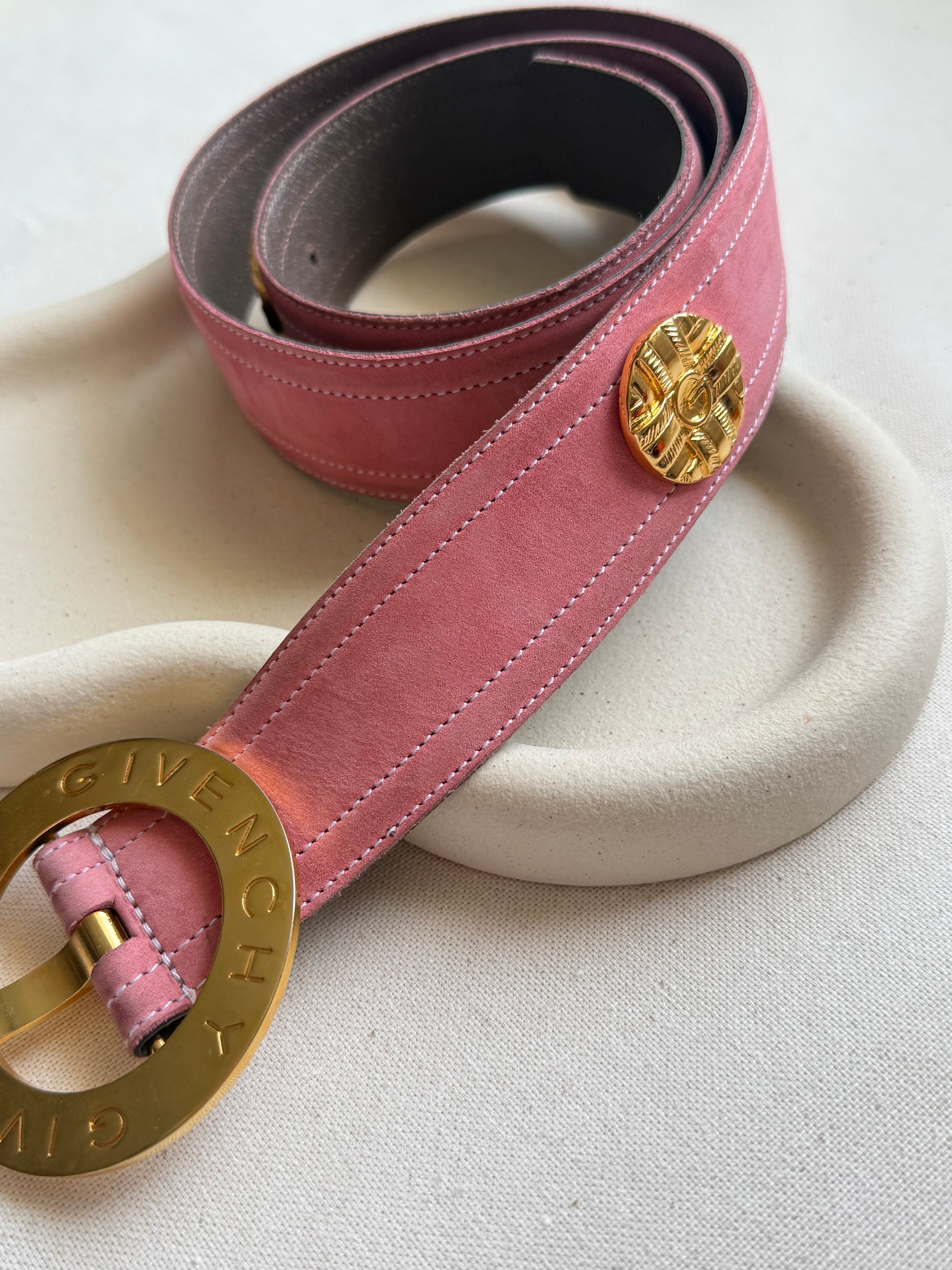 Ceinture Givenchy vintage - Daim rose et boucle dorée
