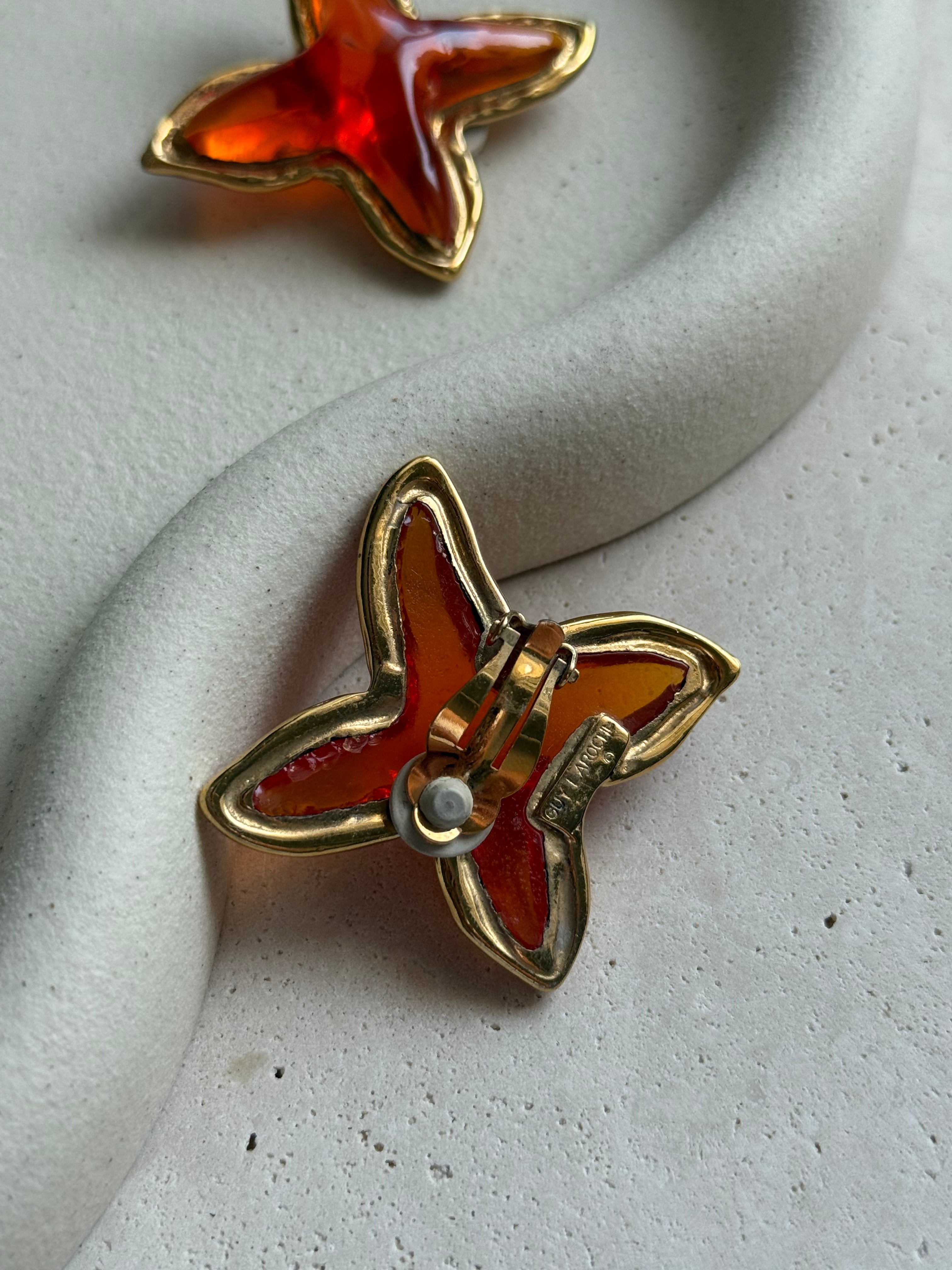 Boucles d'oreilles Guy Laroche vintage - Etoiles orangées