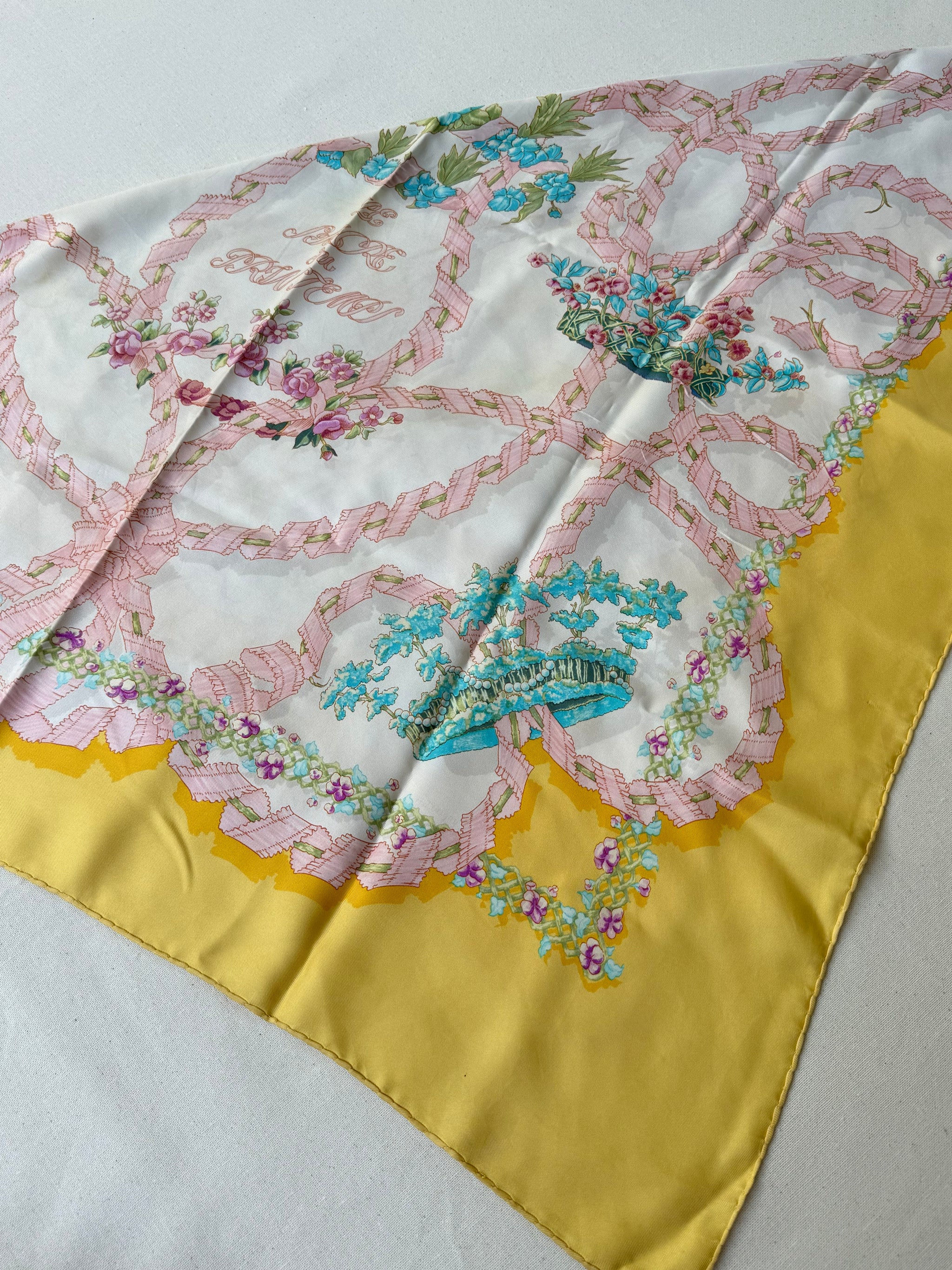 Foulard Hermès – Modèle Le Sacre du Printemps