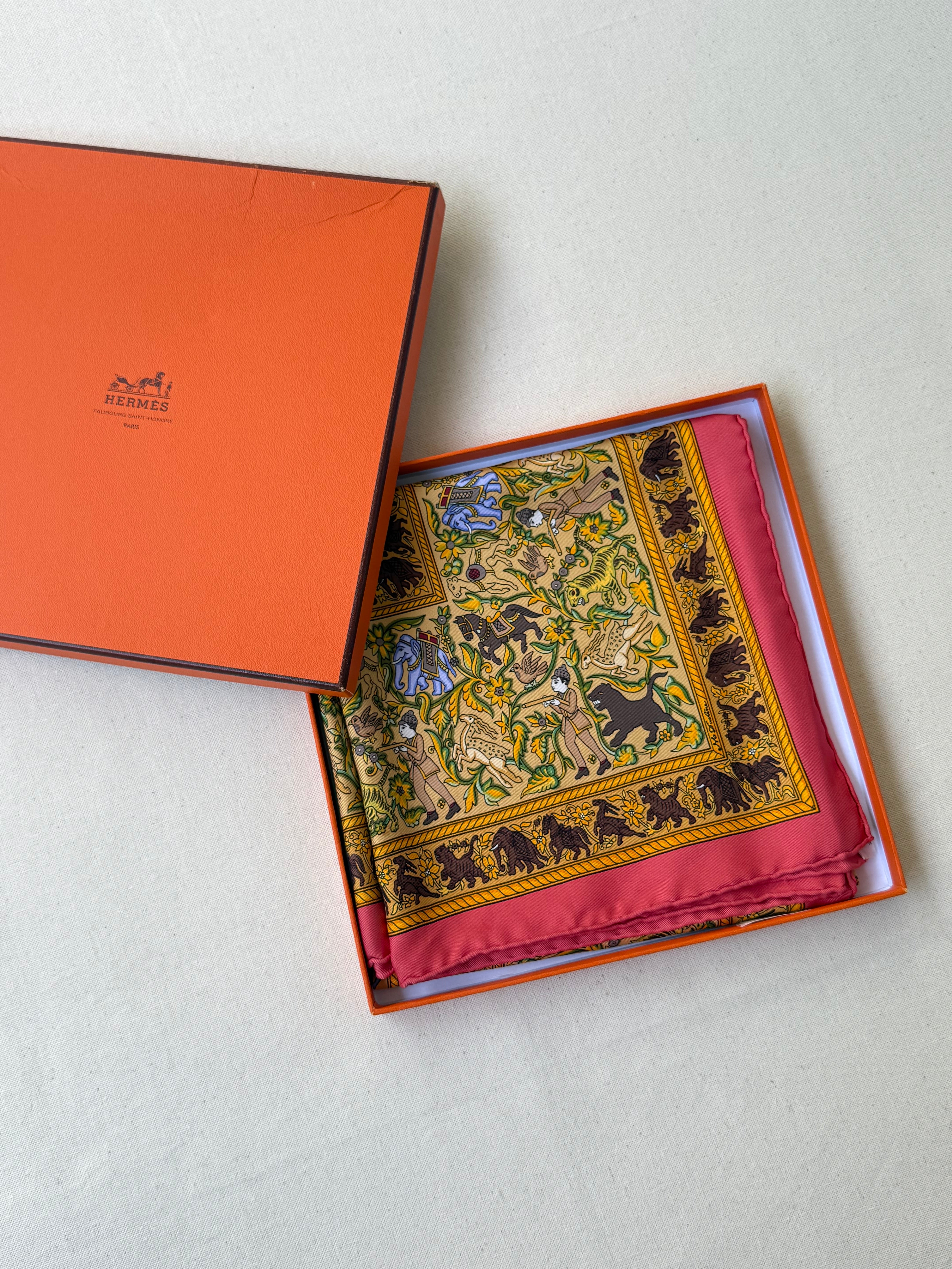 Foulard Hermès – Modèle Chasse en Inde
