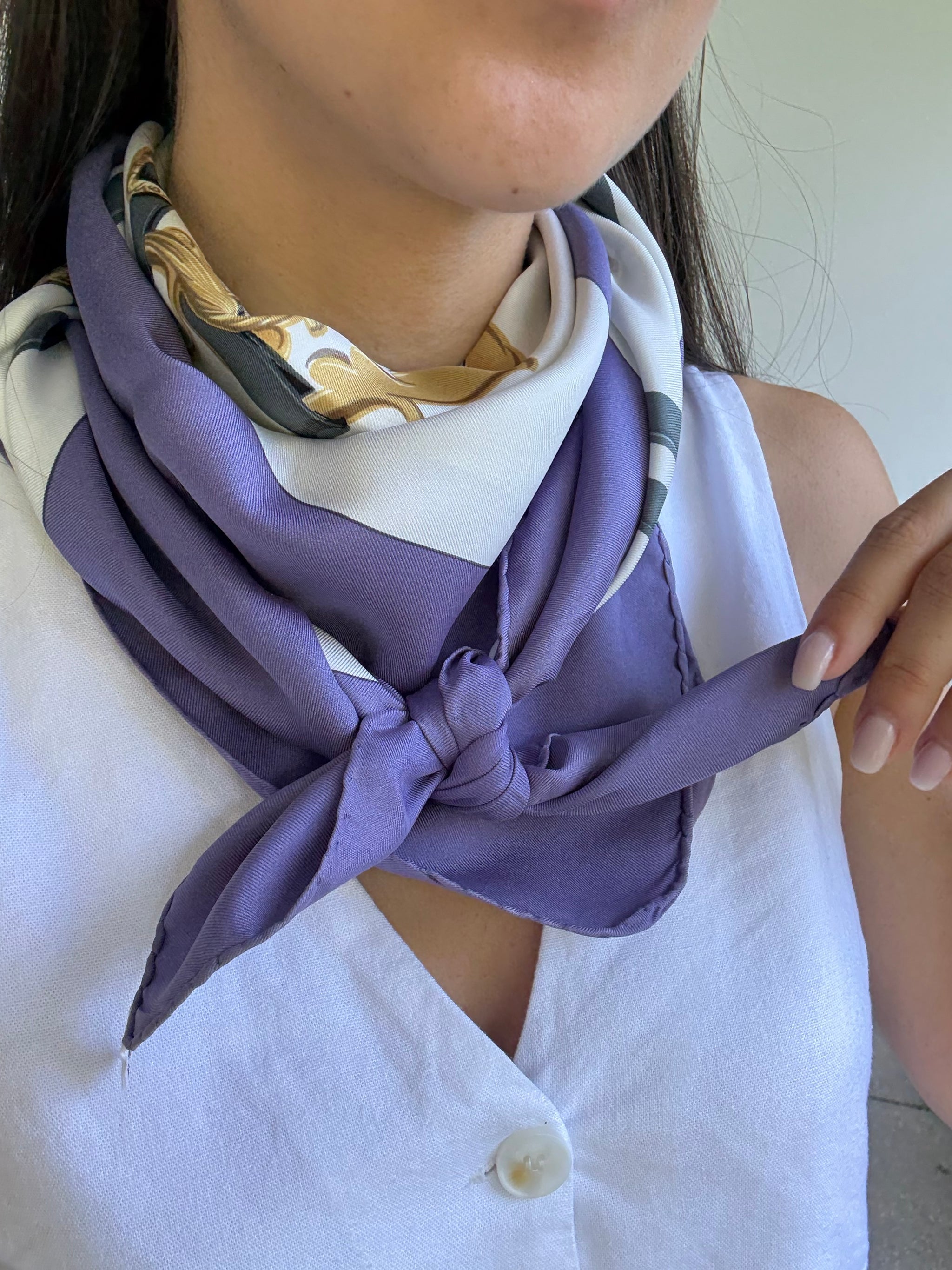 Foulard Hermès – Modèle Brides de Gala