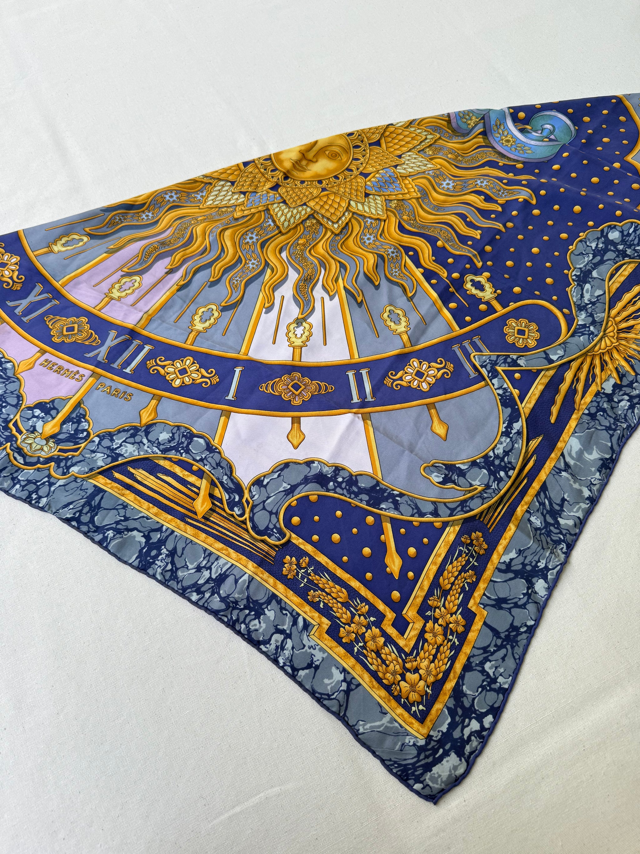 Foulard Hermès – Modèle Carpe Diem