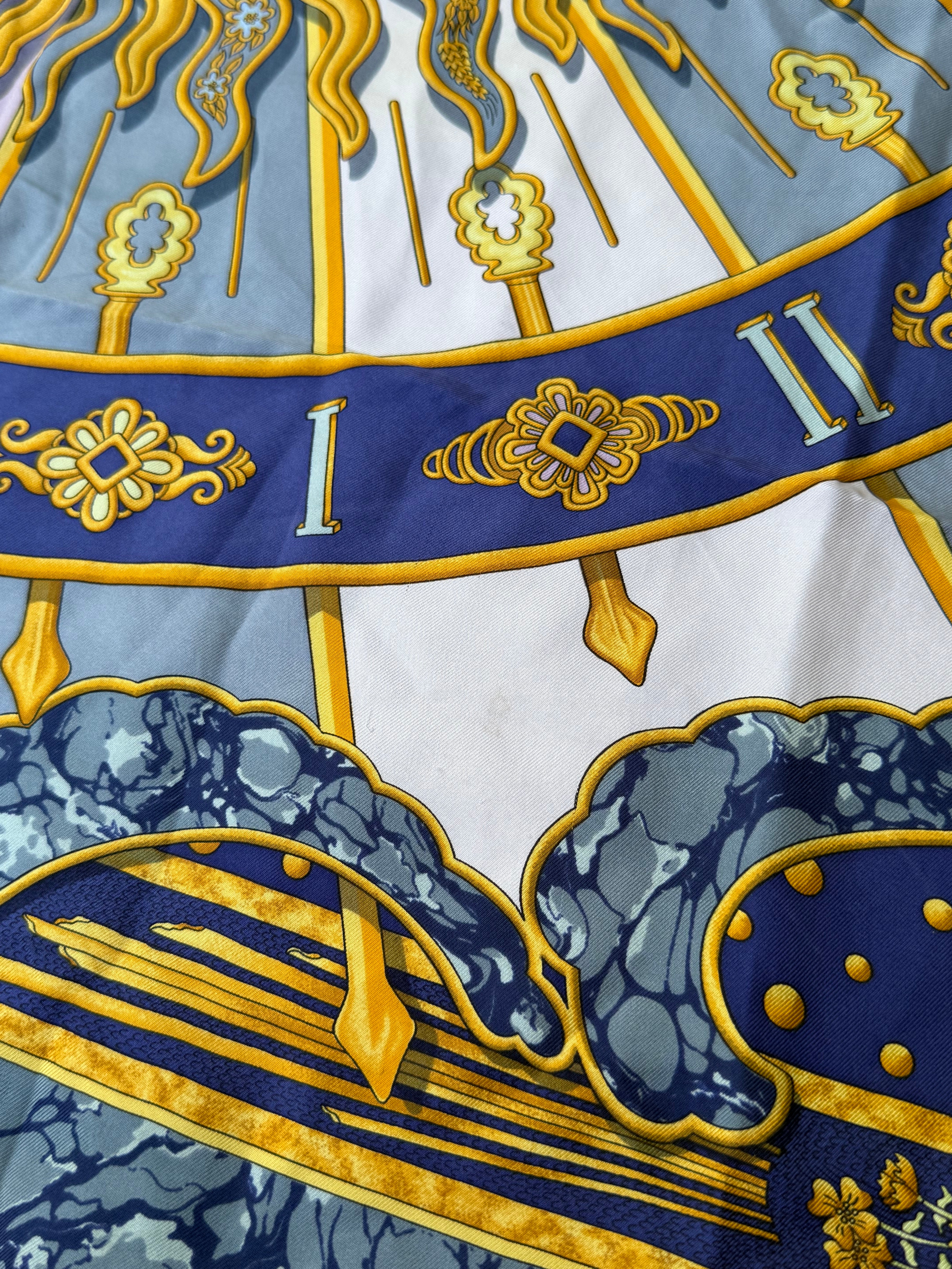 Foulard Hermès – Modèle Carpe Diem