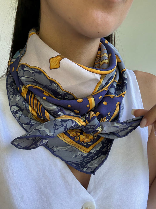 Foulard Hermès – Modèle Carpe Diem