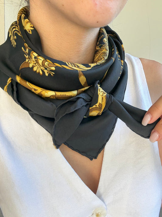 Foulard Hermès – Modèle Les Cavaliers d'Or