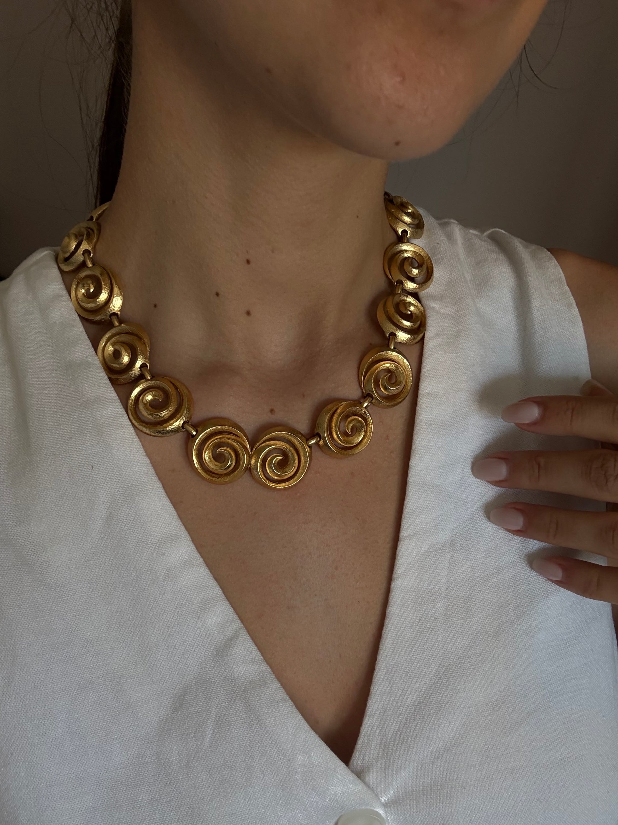 Collier vintage maille escargot Helena Rubinstein