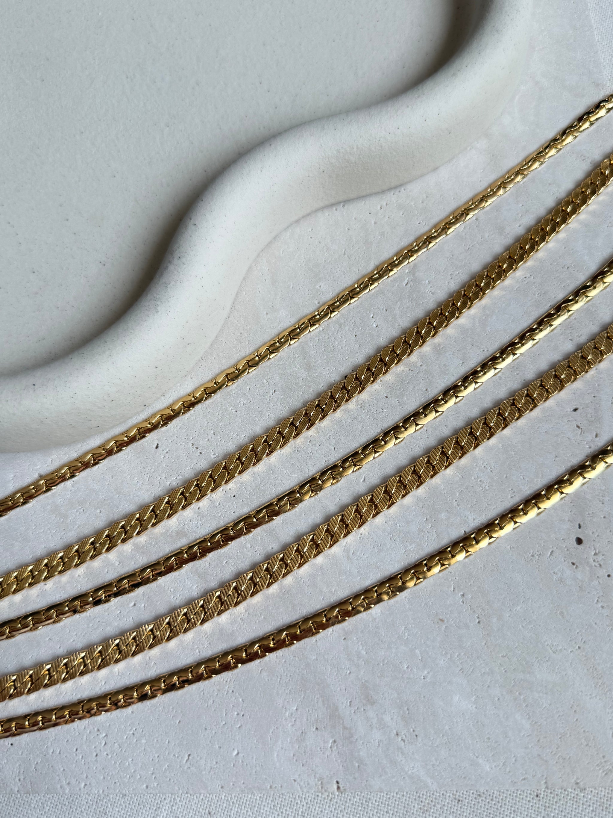 Collier multi-rangs chaines dorées vintage