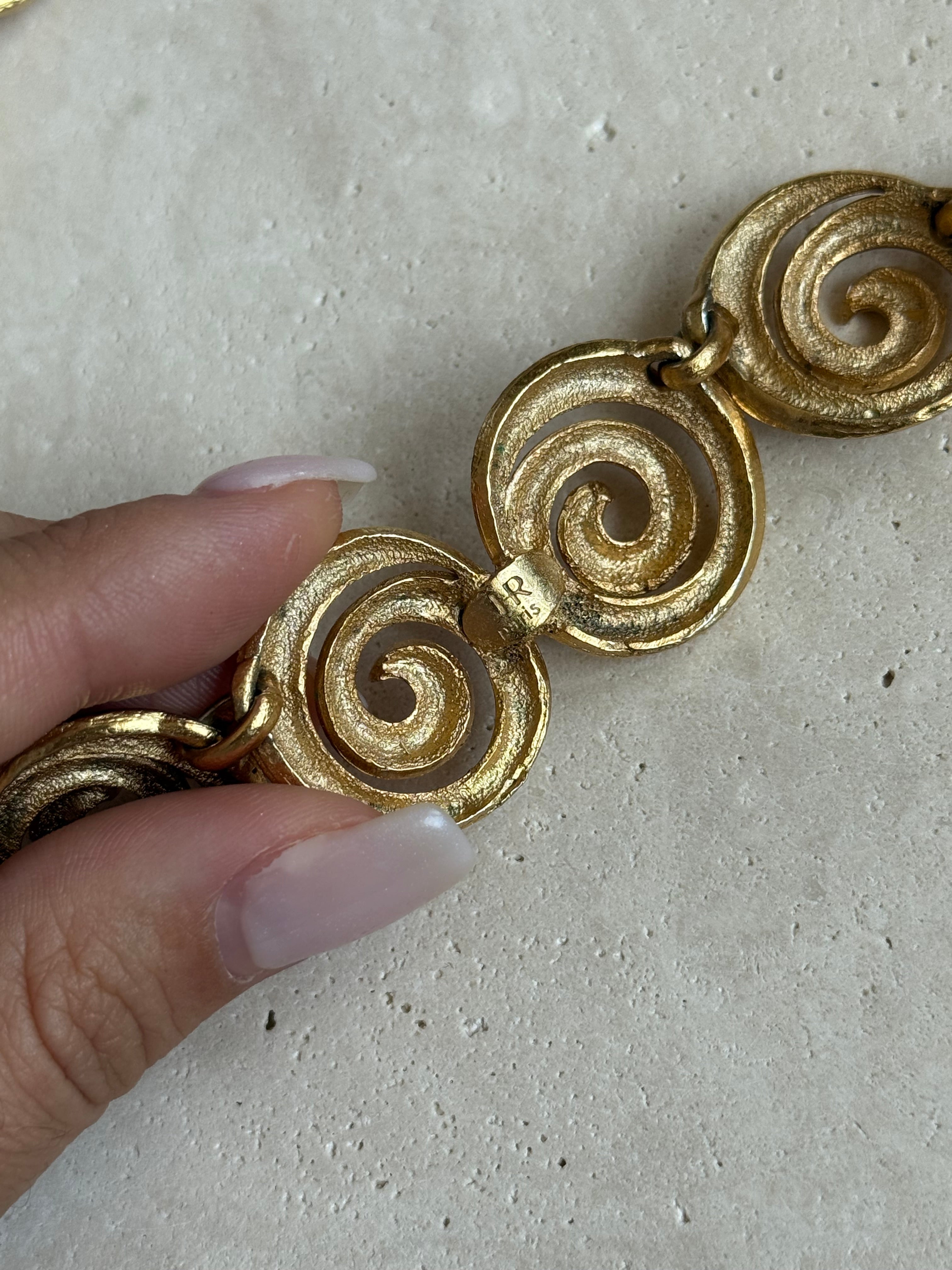 Collier vintage maille escargot Helena Rubinstein