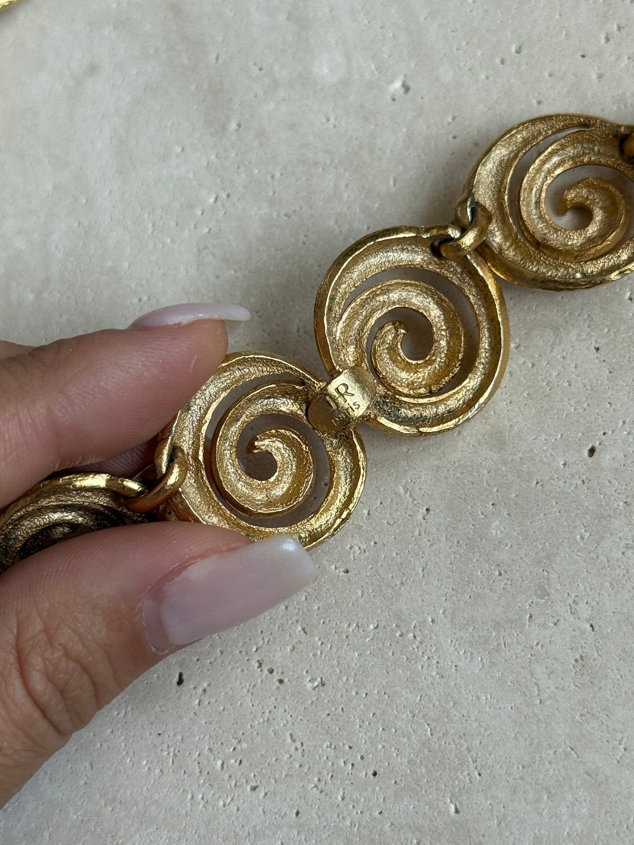 Collier vintage maille escargot Helena Rubinstein