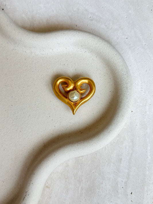 Broche coeur et perle vintage