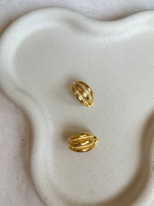Boucles d’oreilles vintage créoles dorées