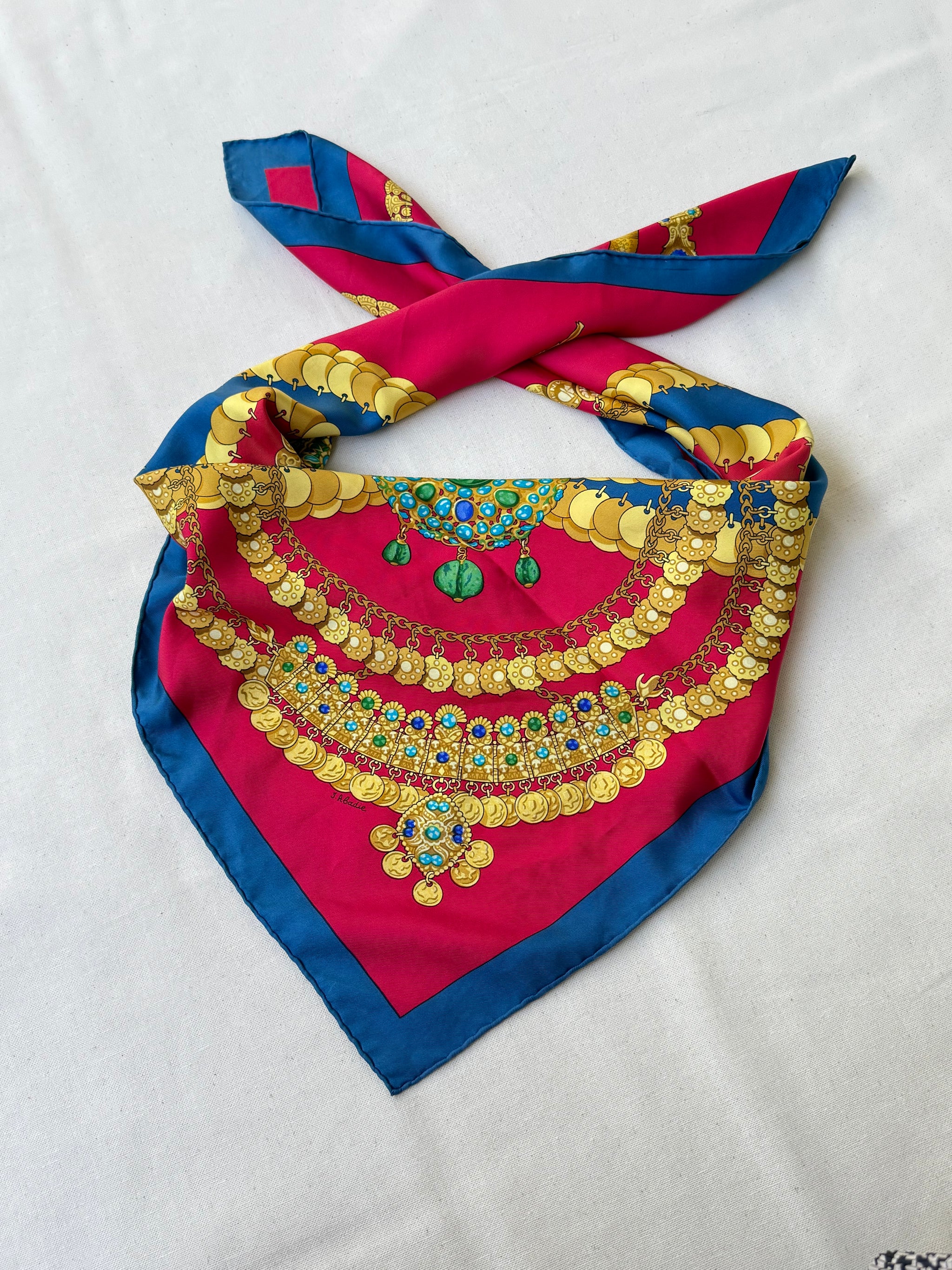 Foulard Hermès – Modèle Kosmima