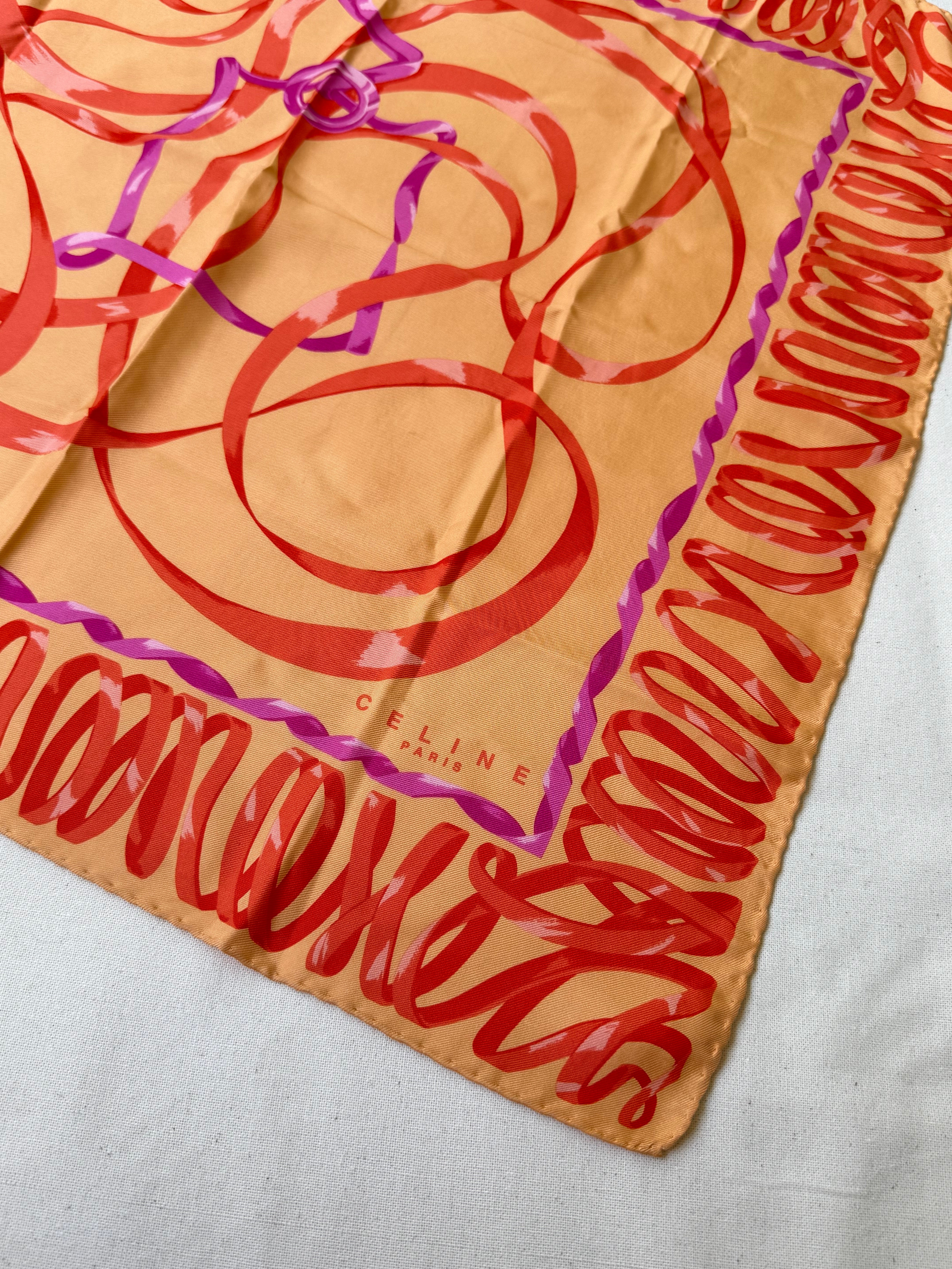 Foulard Céline – Modèle orangé et rubans
