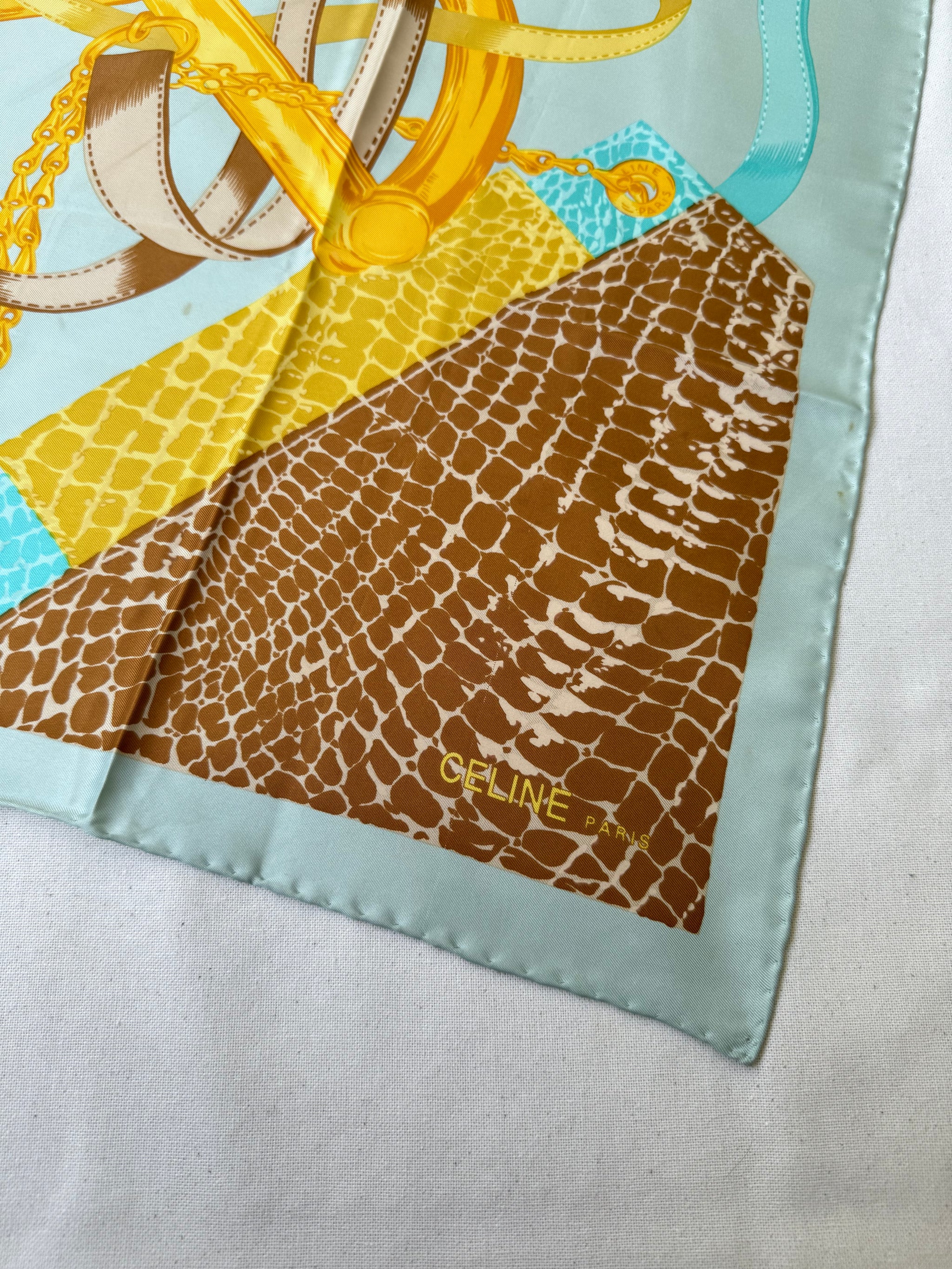 Foulard Céline – Modèle étriers et serpent