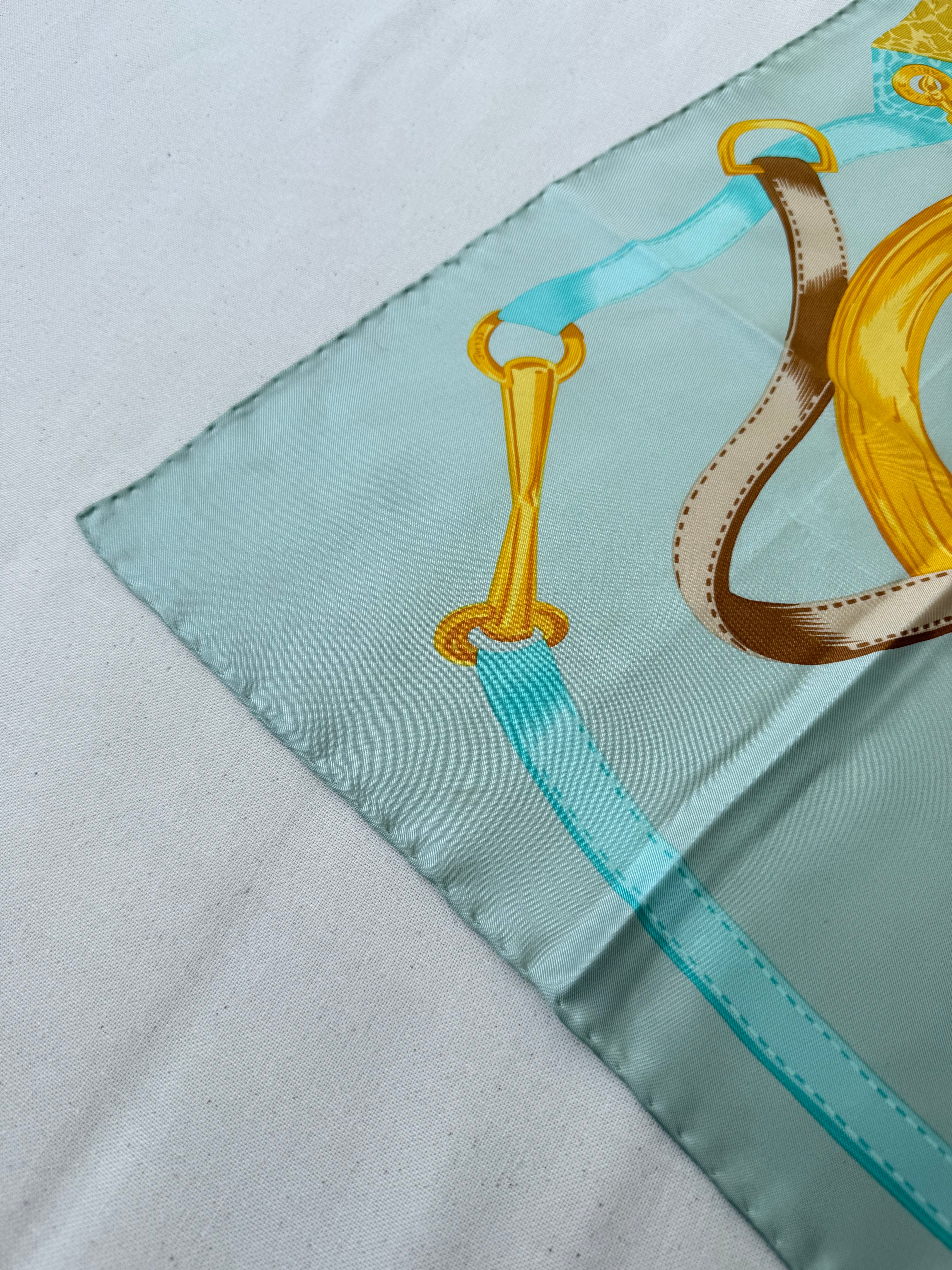 Foulard Céline – Modèle étriers et serpent