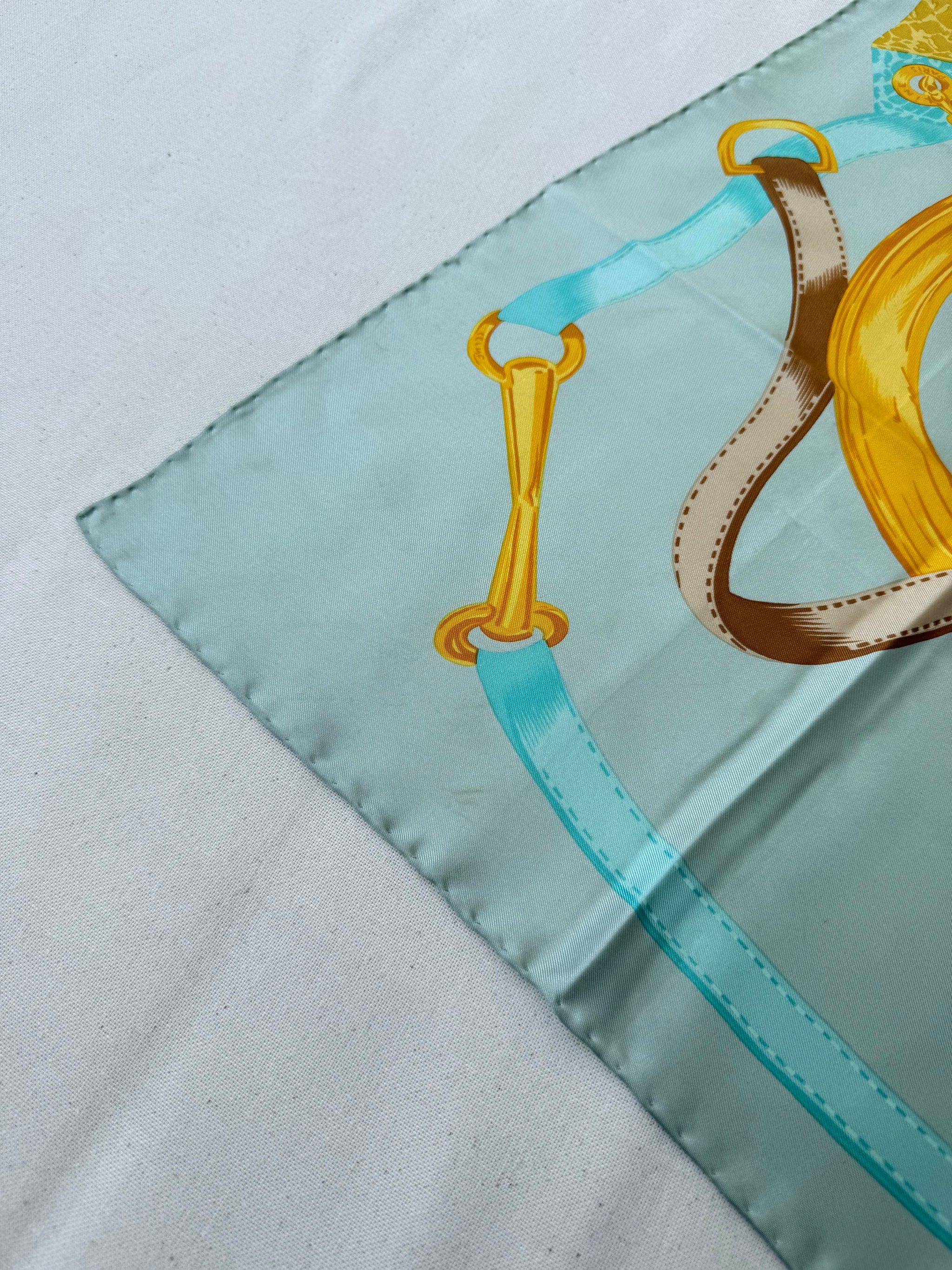 Foulard Céline – Modèle étriers et serpent