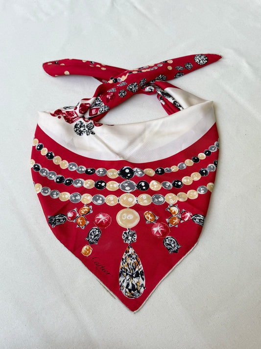 Foulard Cartier – Modèle rouge et bijouteries