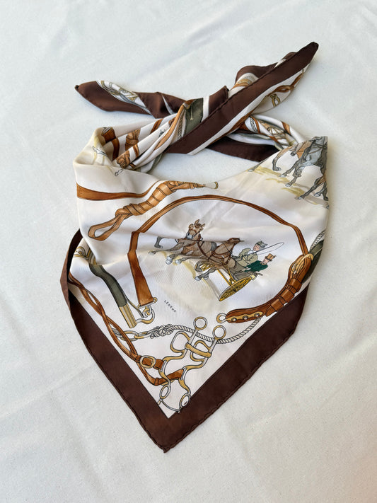 Foulard Hermès – Modèle Avenue des Acacias
