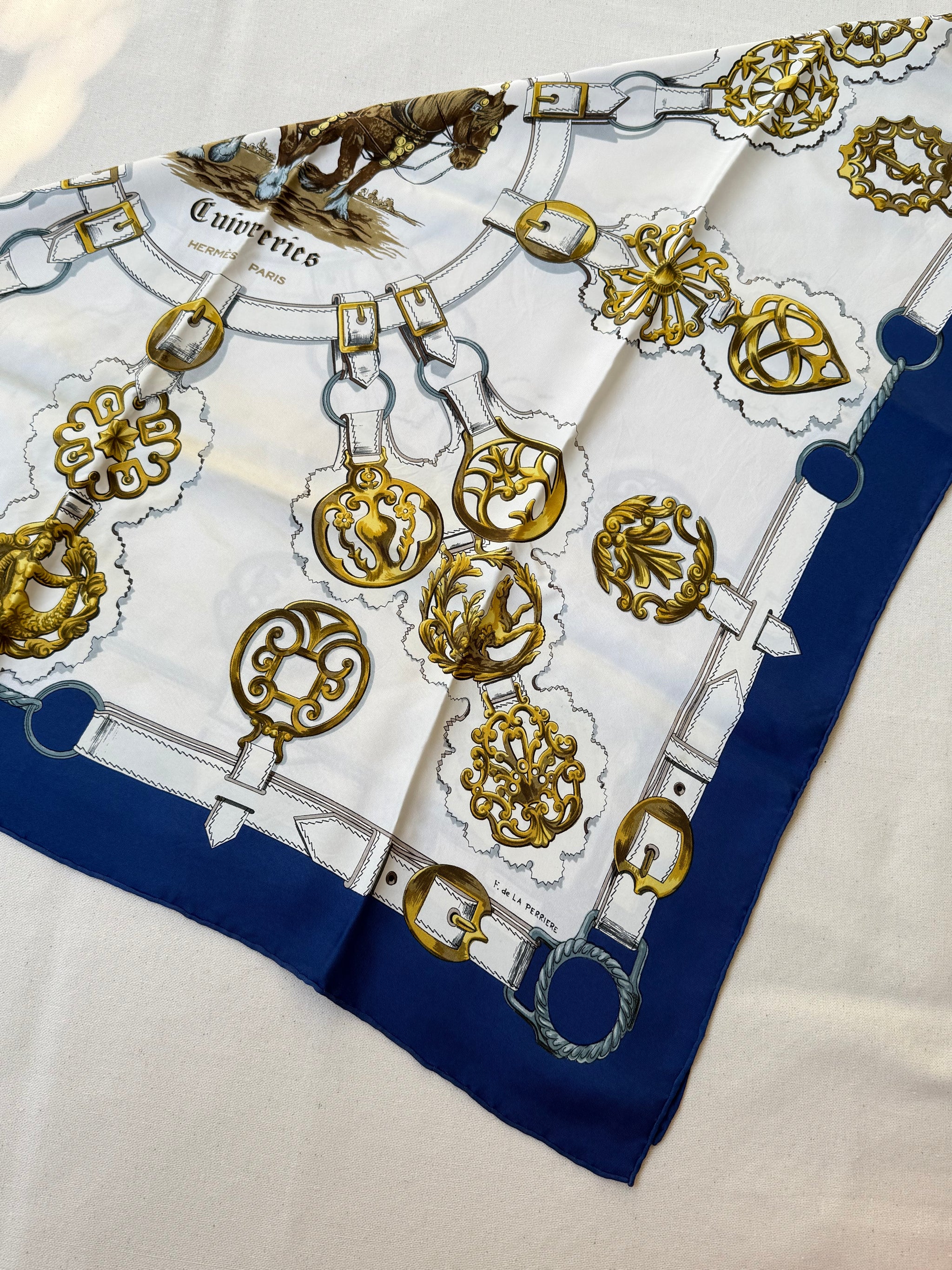 Foulard Hermès – Modèle Cuivreries