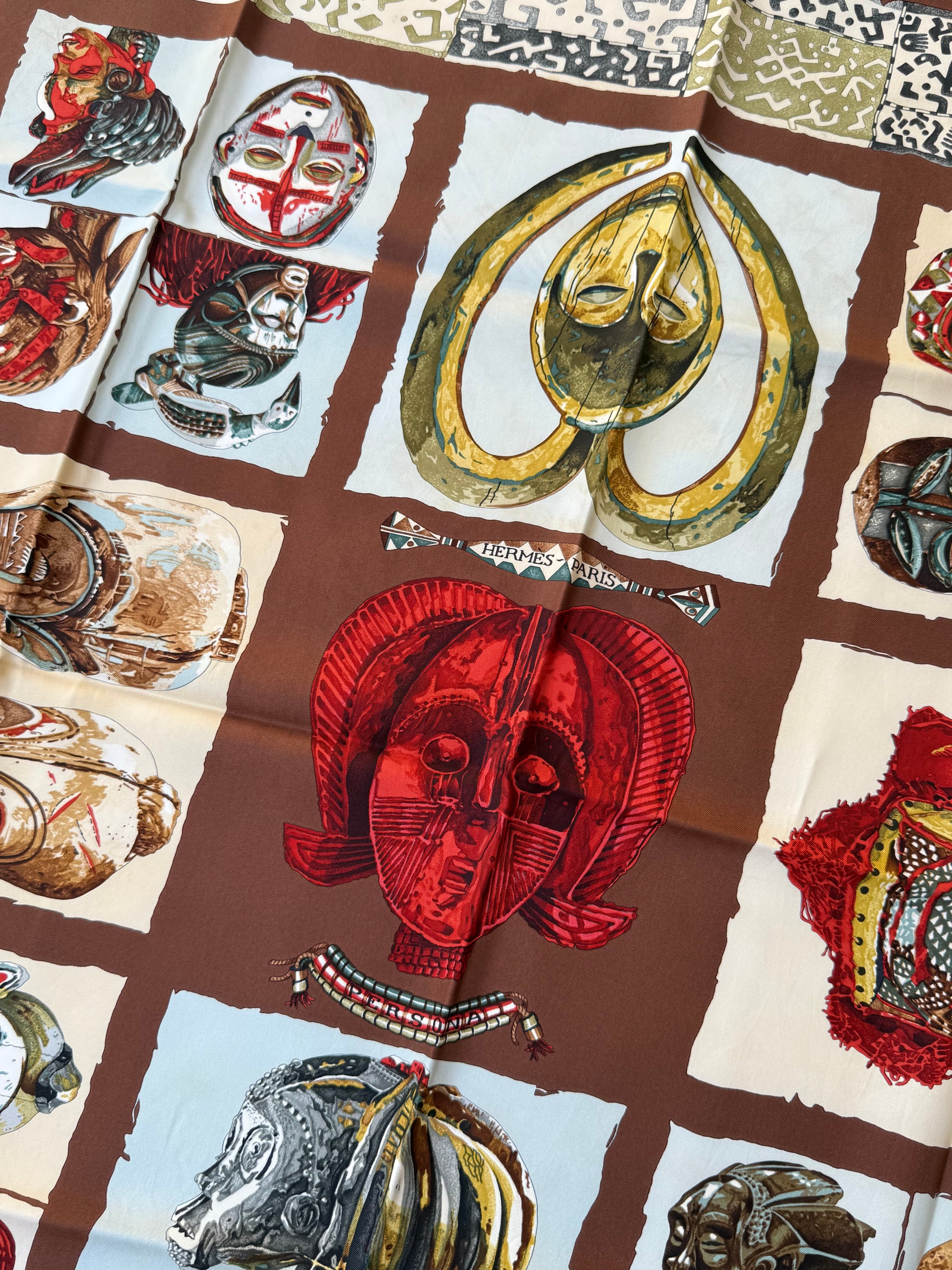 Foulard Hermès – Modèle Persona