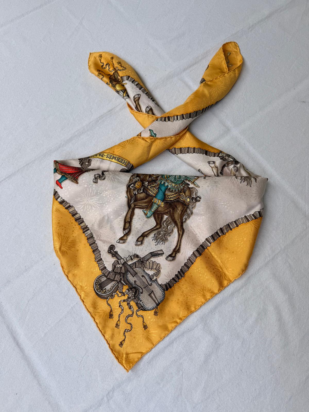 Foulard Hermès – Modèle Les fêtes du roi soleil
