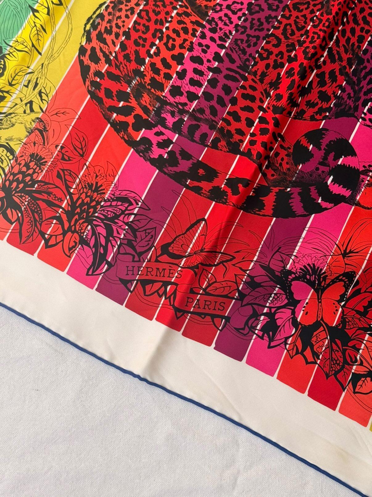 Foulard Hermès – Modèle Jungle Love rainbow