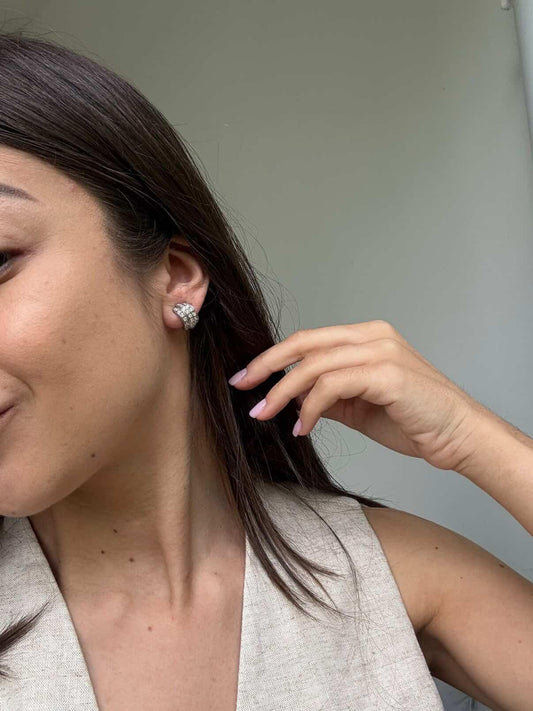 Boucles d’oreilles Christian Dior vintage - Créoles argentées pavées