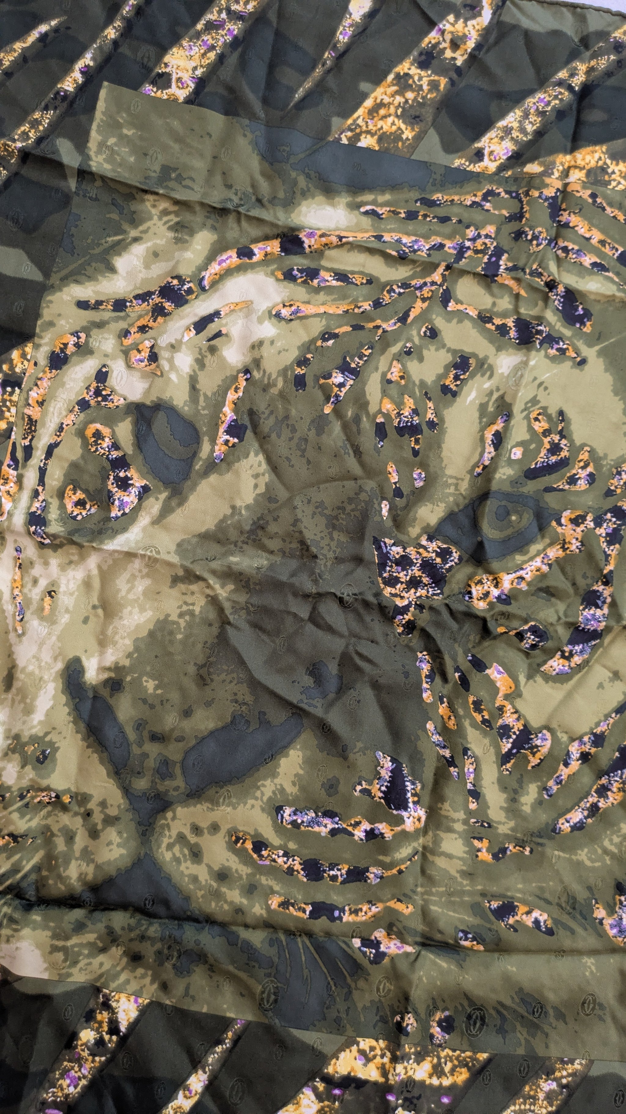 Foulard Cartier – Motif panthère kaki