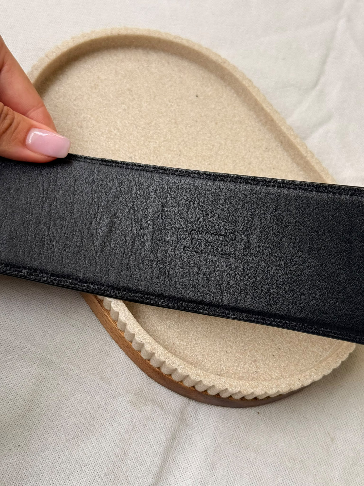 Ceinture Chanel vintage - Cuir noir brillant et boucle oversize