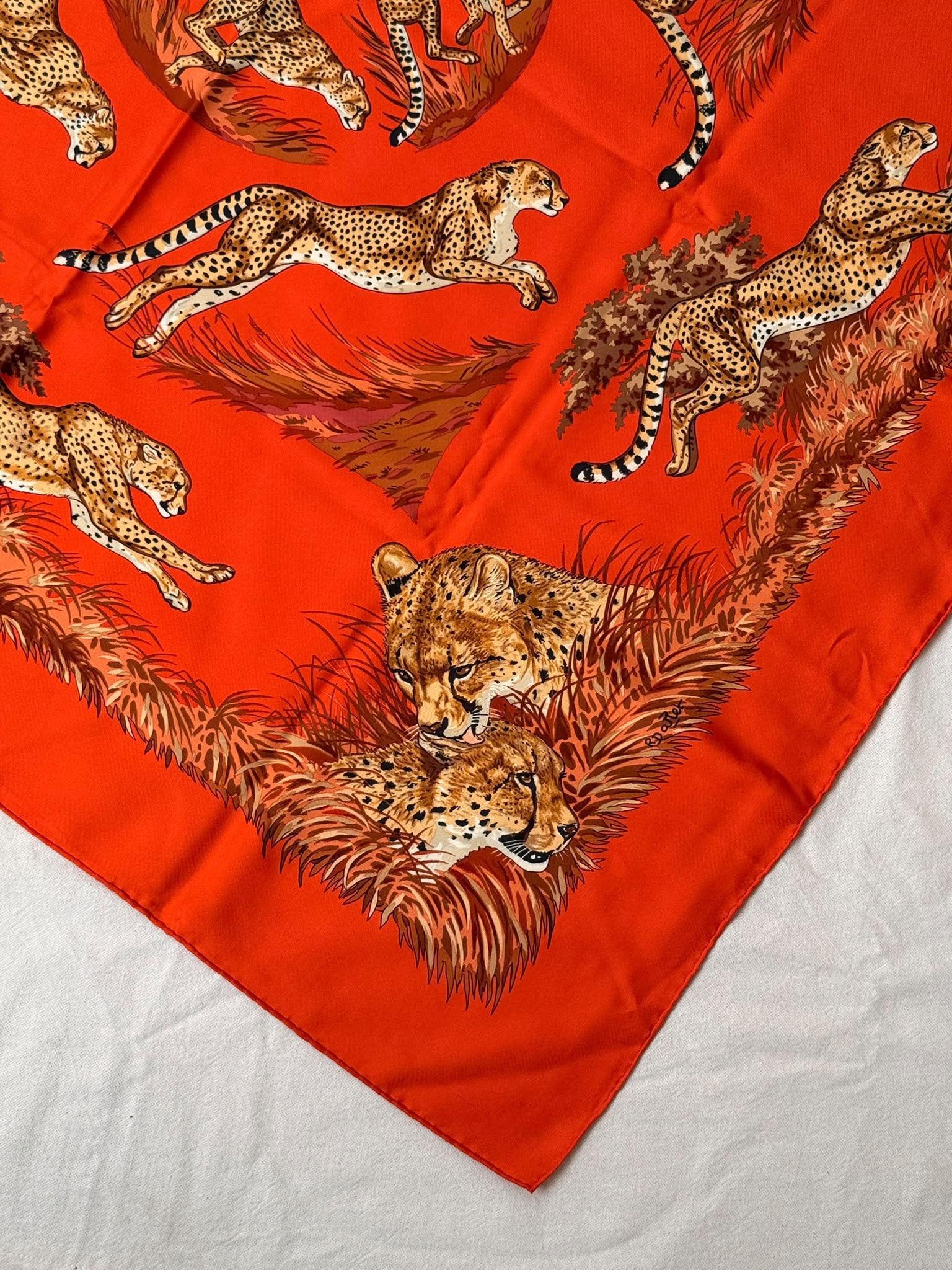 Foulard Hermès – Modèle Les Guépards