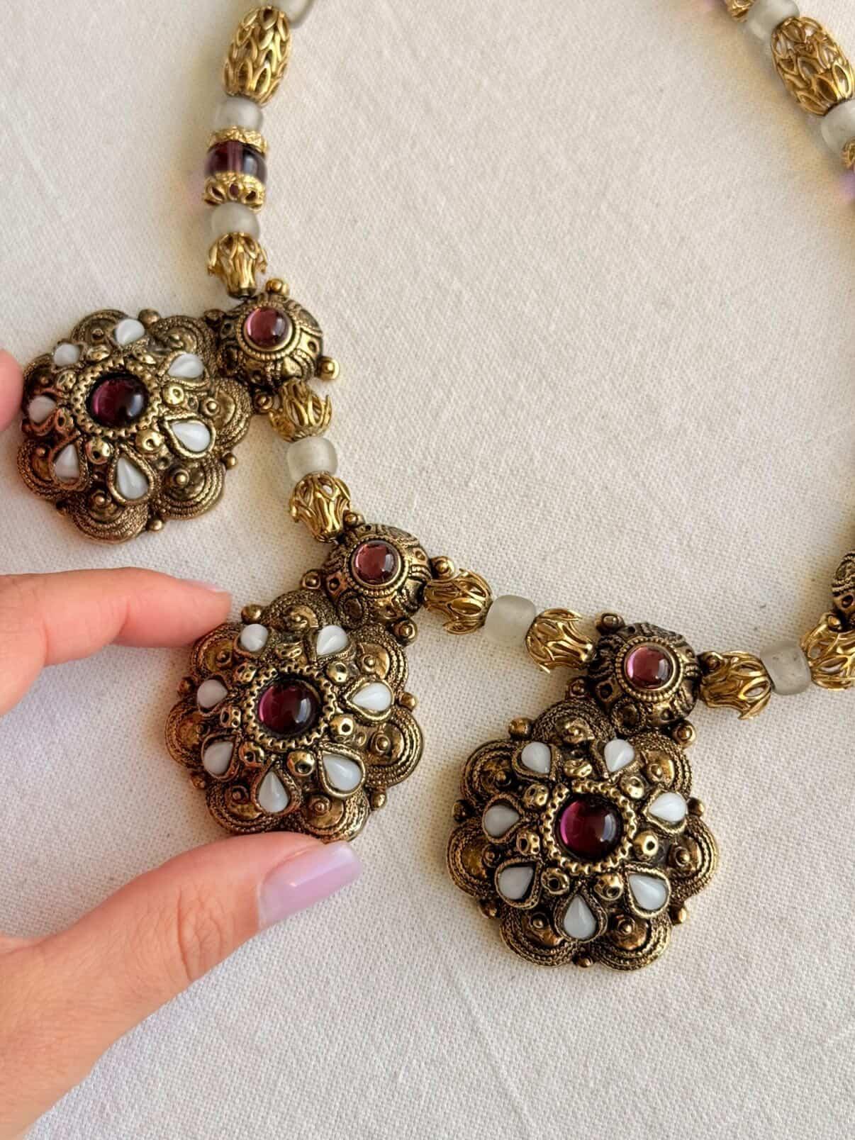 Collier vintage Claire Deve