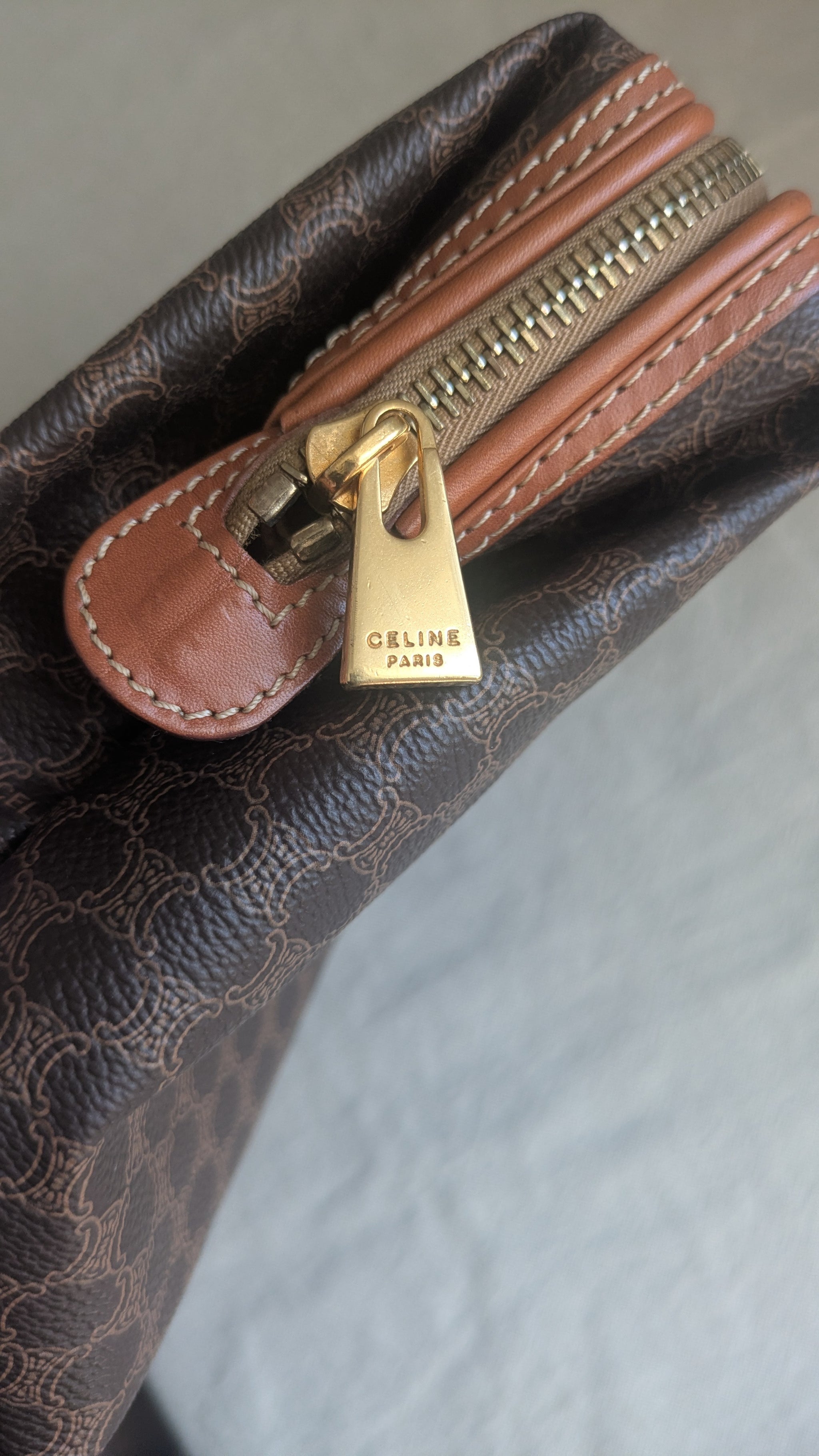 Trousse Céline vintage - Toile triomphe et cuir cognac