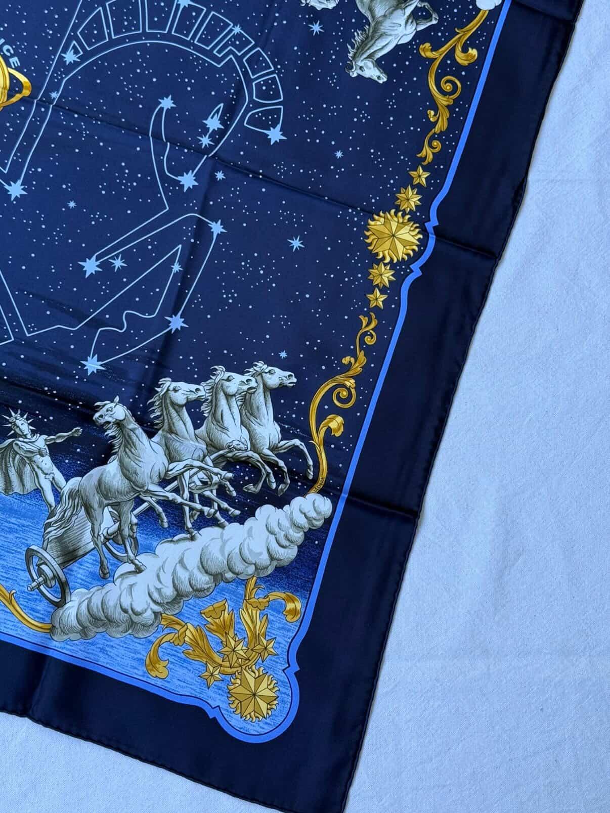 Foulard Hermès – Modèle Cosmos x Air France édition limitée